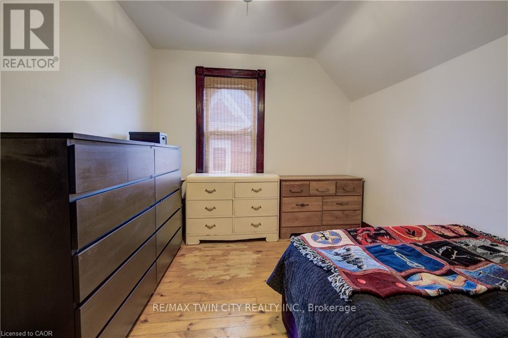 51 Irvin Street, Kitchener, Ontario  N2H 1K7 - Photo 26 - X13476236