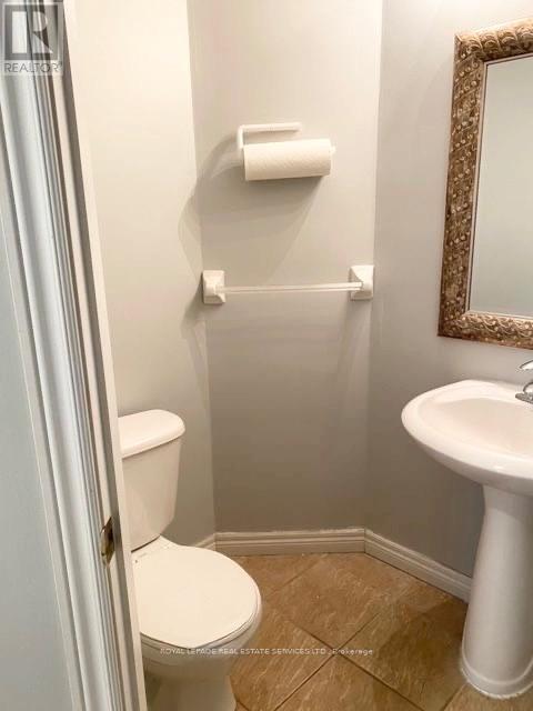 1101 Harrogate Drive, Hamilton, Ontario  L9K 1N1 - Photo 2 - X13476406