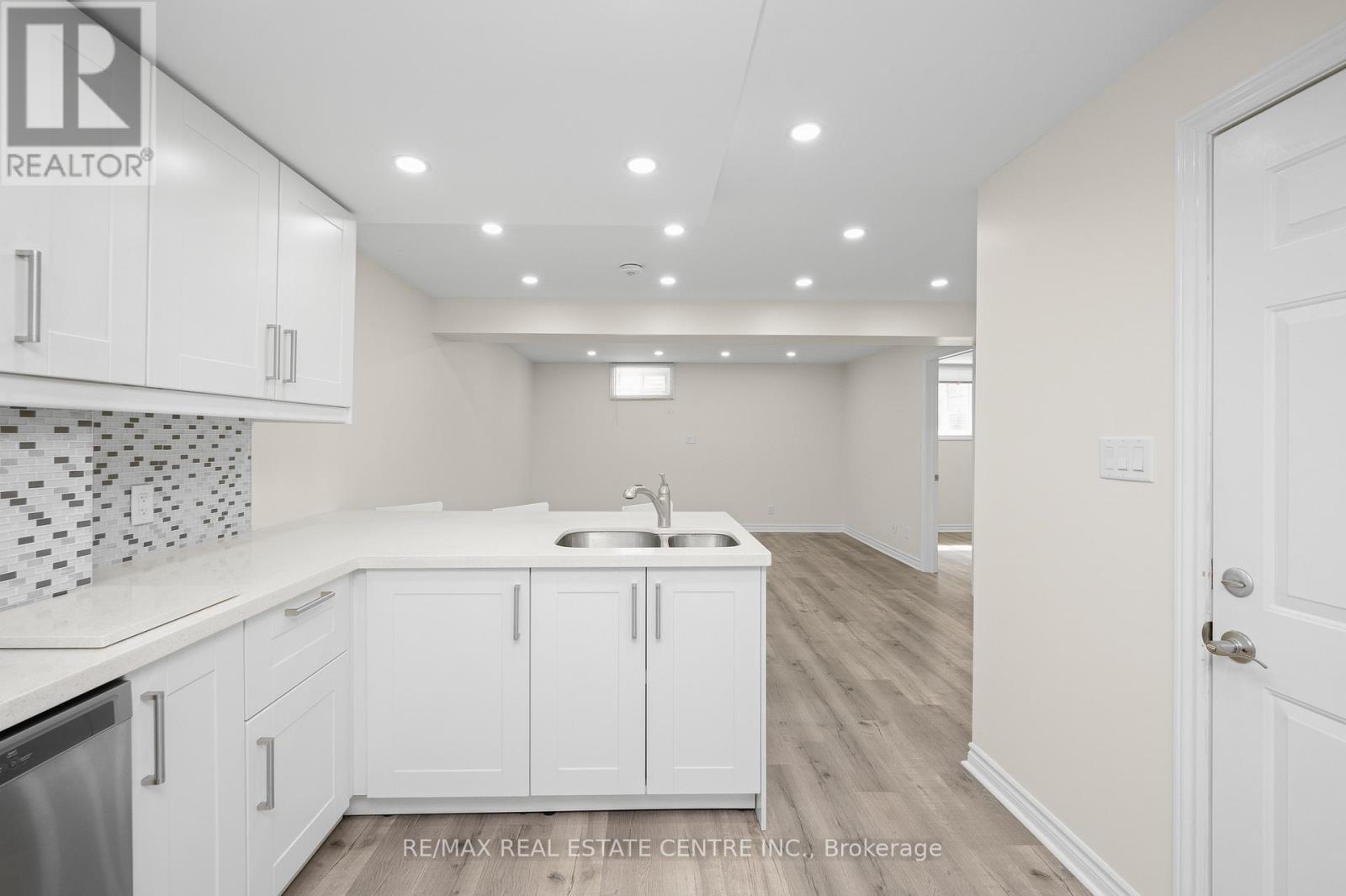 26 Phillipo Drive, Hamilton, Ontario  L9B 2P6 - Photo 10 - X13476556