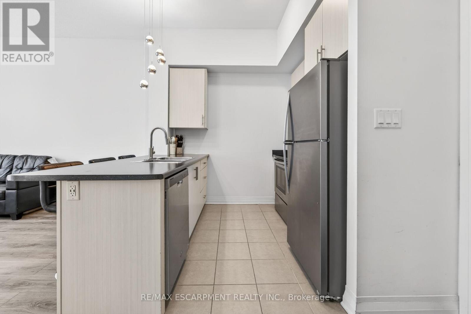 516 - 10 Concord Place, Grimsby, Ontario  L3M 0J1 - Photo 11 - X13476586