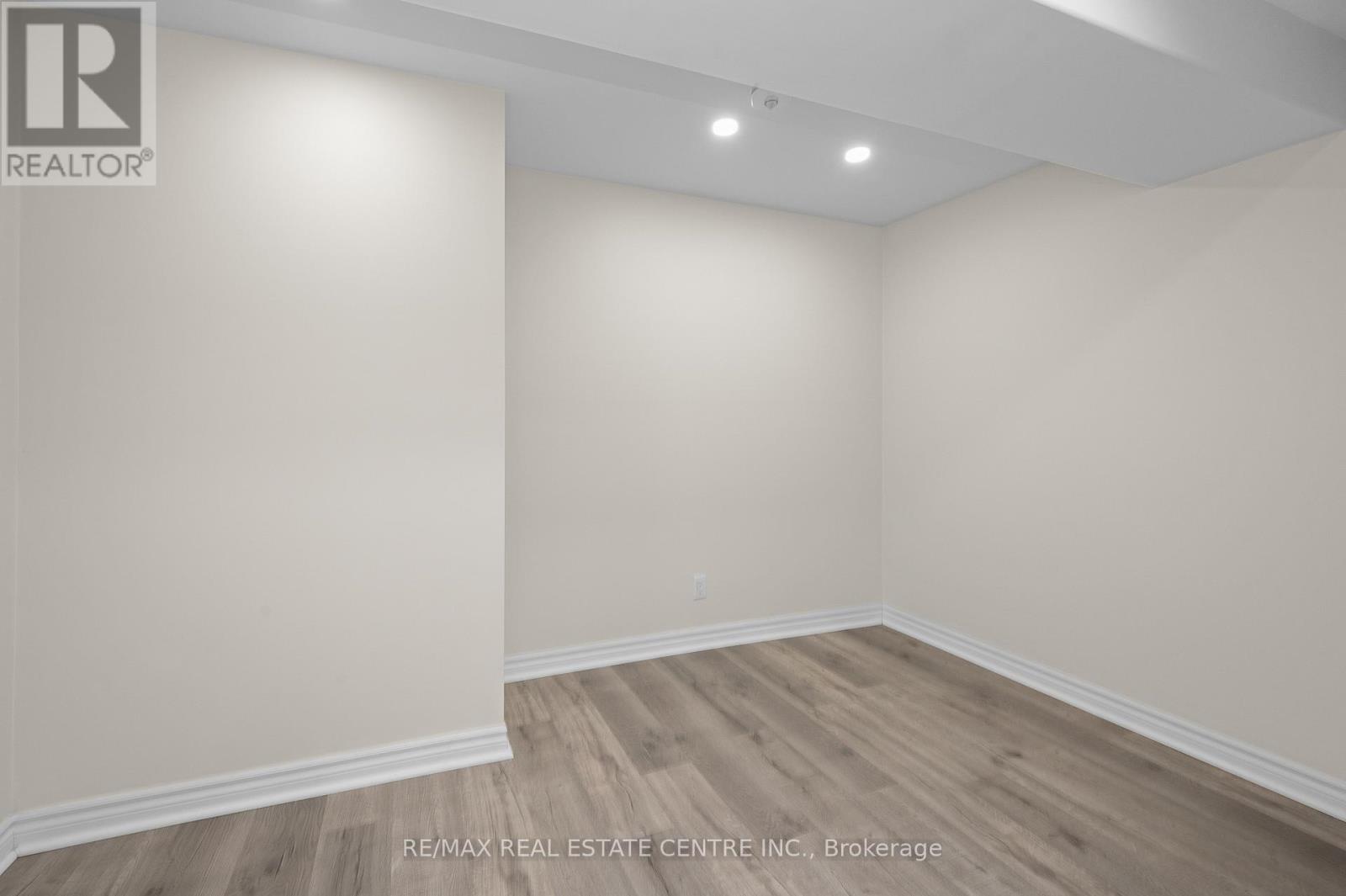 26 Phillipo Drive, Hamilton, Ontario  L9B 2P6 - Photo 8 - X13476556