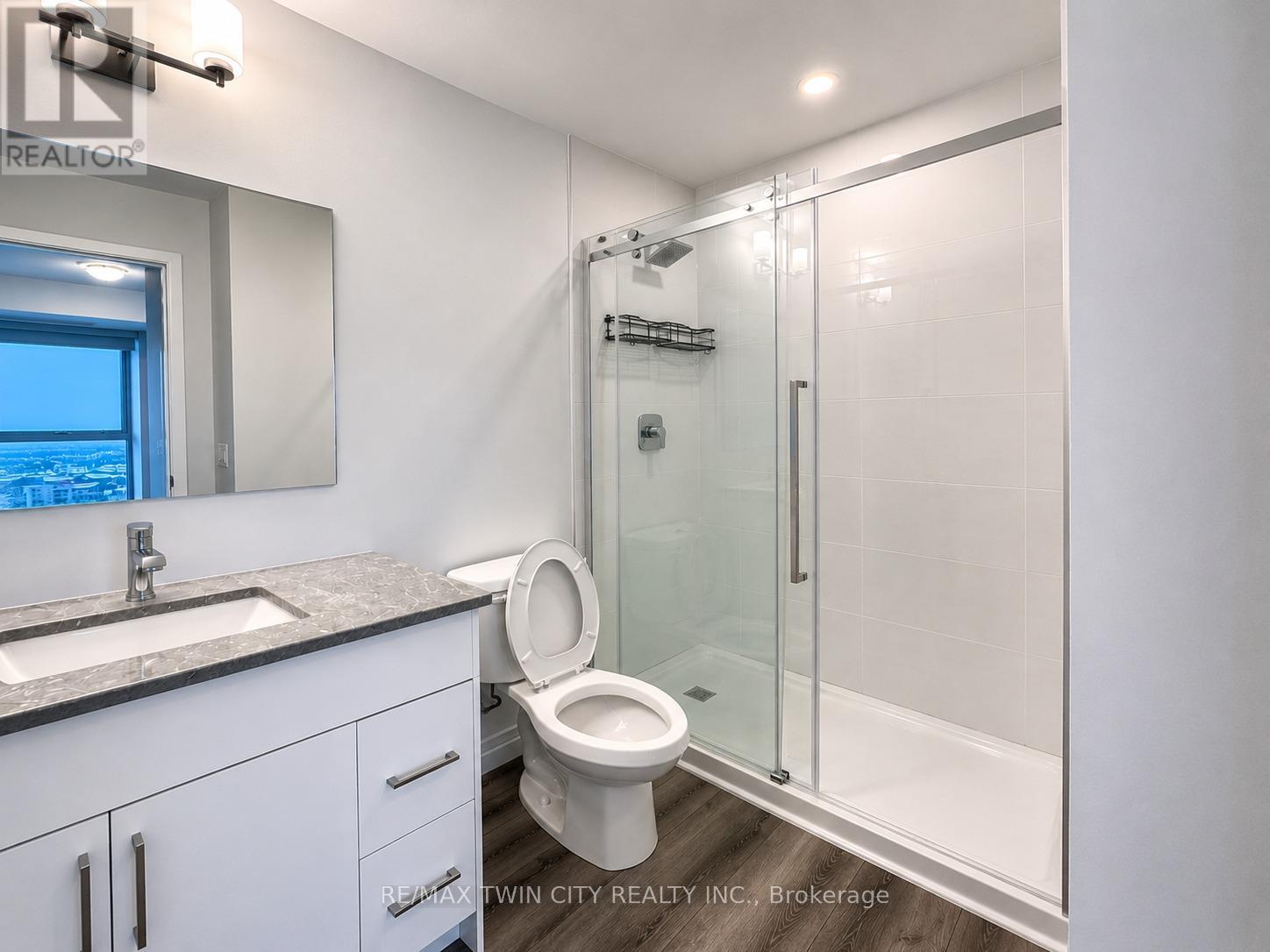1402 - 60 Charles Street W, Kitchener, Ontario  N2G 0C9 - Photo 5 - X13476590