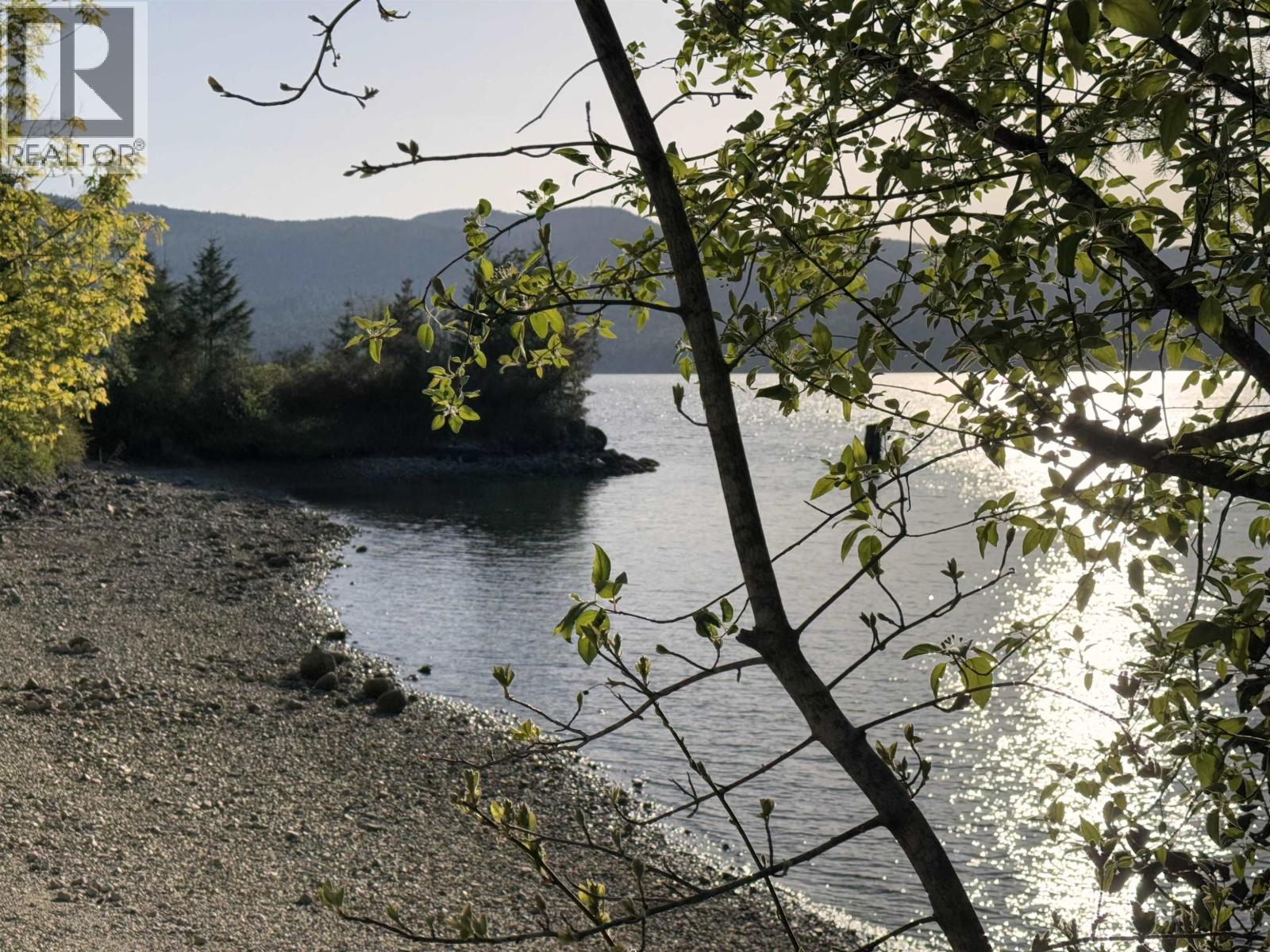 7425 Sechelt Inlet Road, Sechelt, British Columbia  V7Z 0C7 - Photo 18 - R3138714