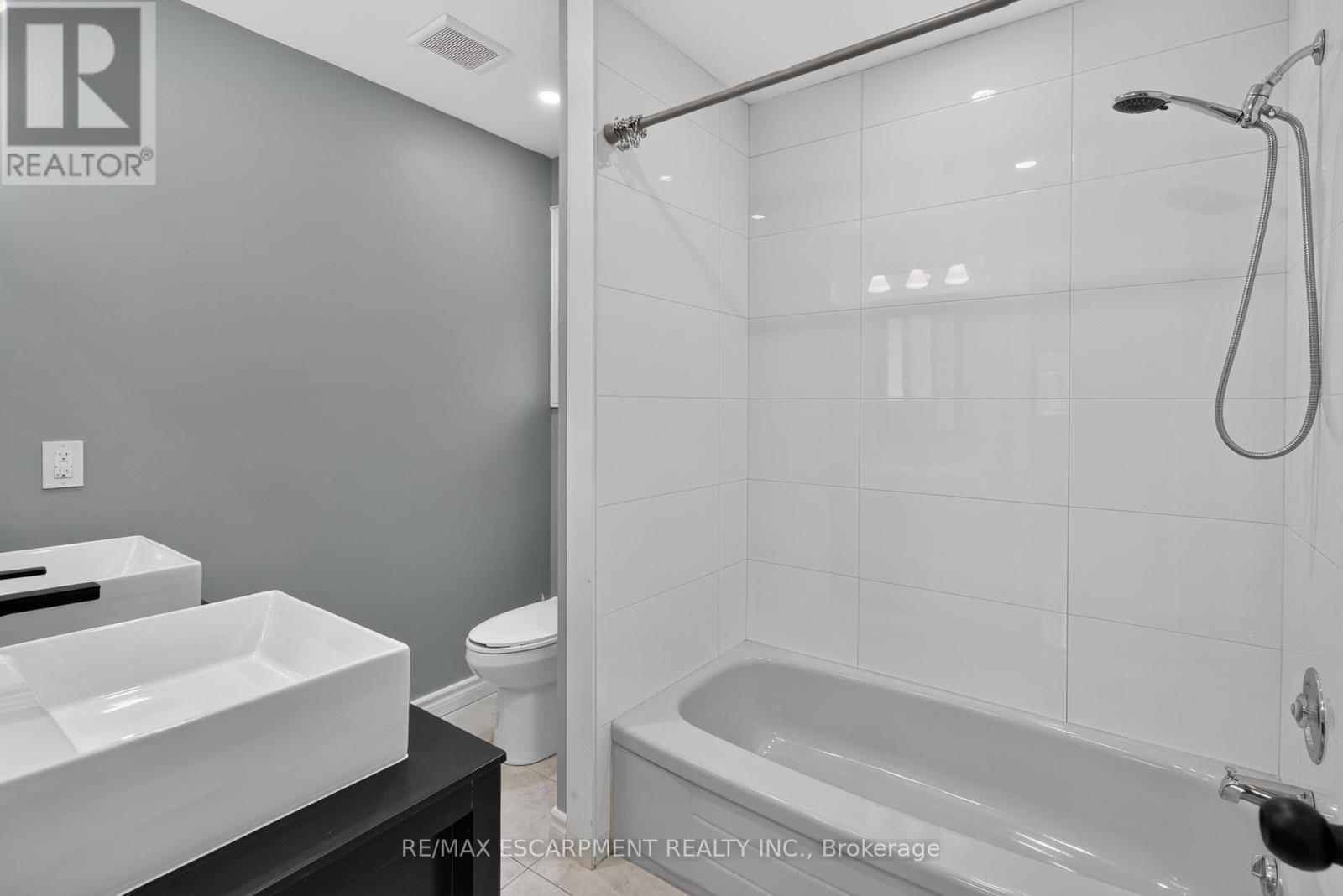 1- Upper - 294 Jones Road, Hamilton, Ontario  L8E 5L8 - Photo 12 - X13476596