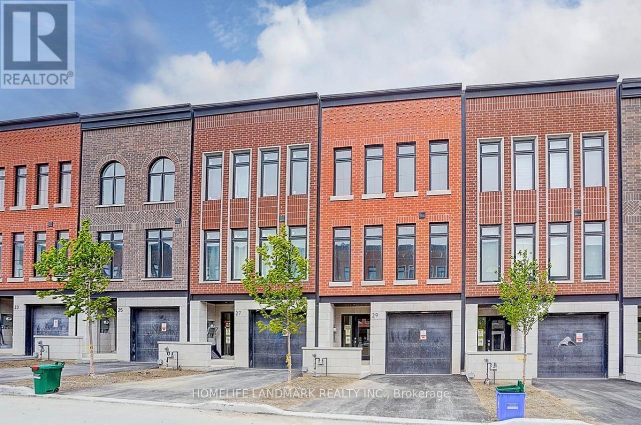 29 Chestnut Court, Aurora, Ontario  L4G 4A4 - Photo 2 - N13476558