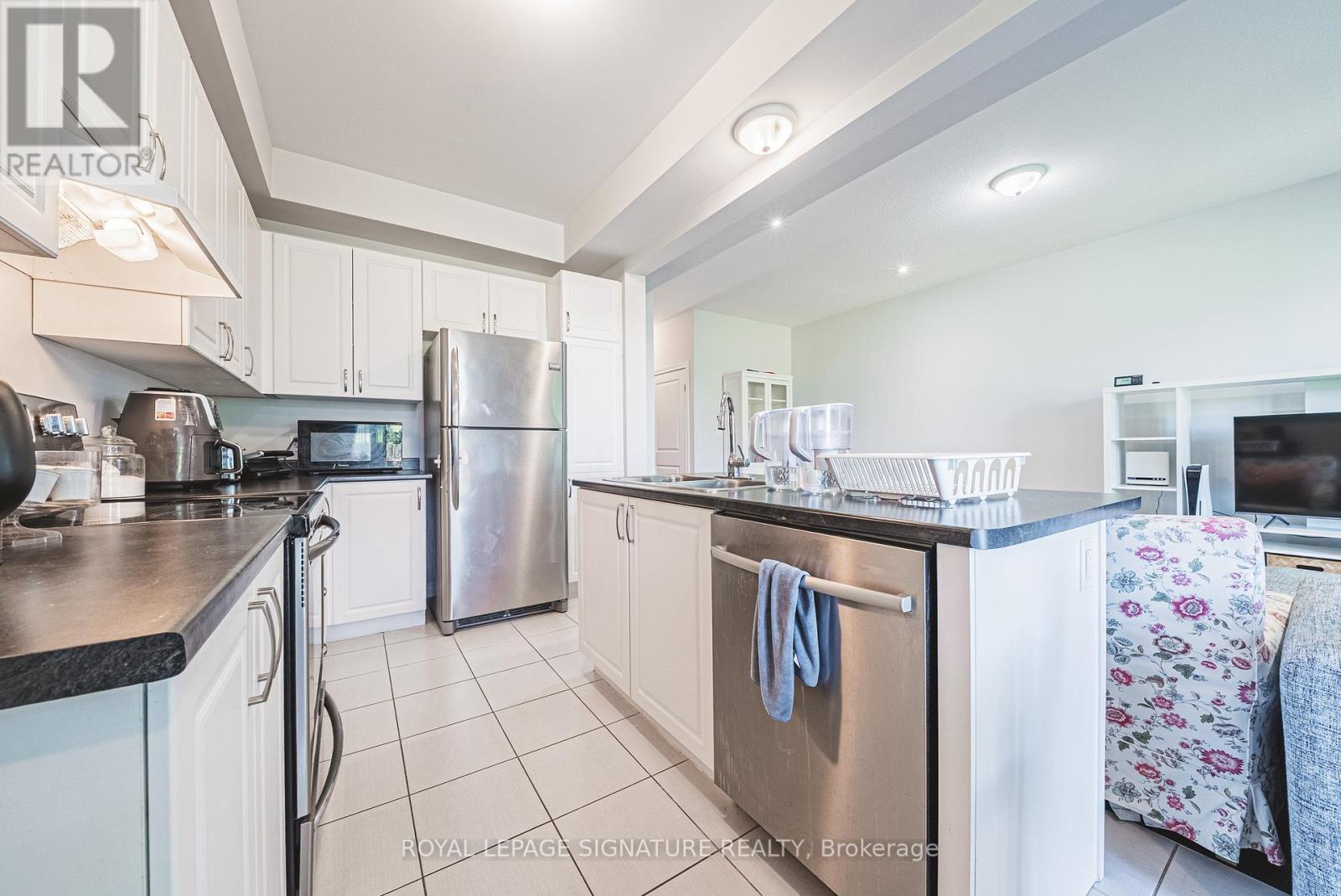 3 - 90 Raymond Road, Hamilton, Ontario  L9K 0A4 - Photo 9 - X13476836
