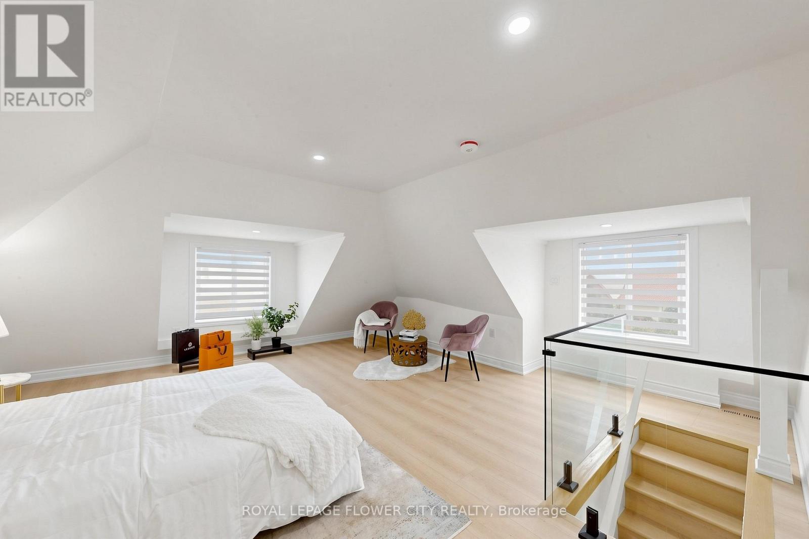 11 Holton Avenue N, Hamilton, Ontario  L8L 6H3 - Photo 32 - X13475376