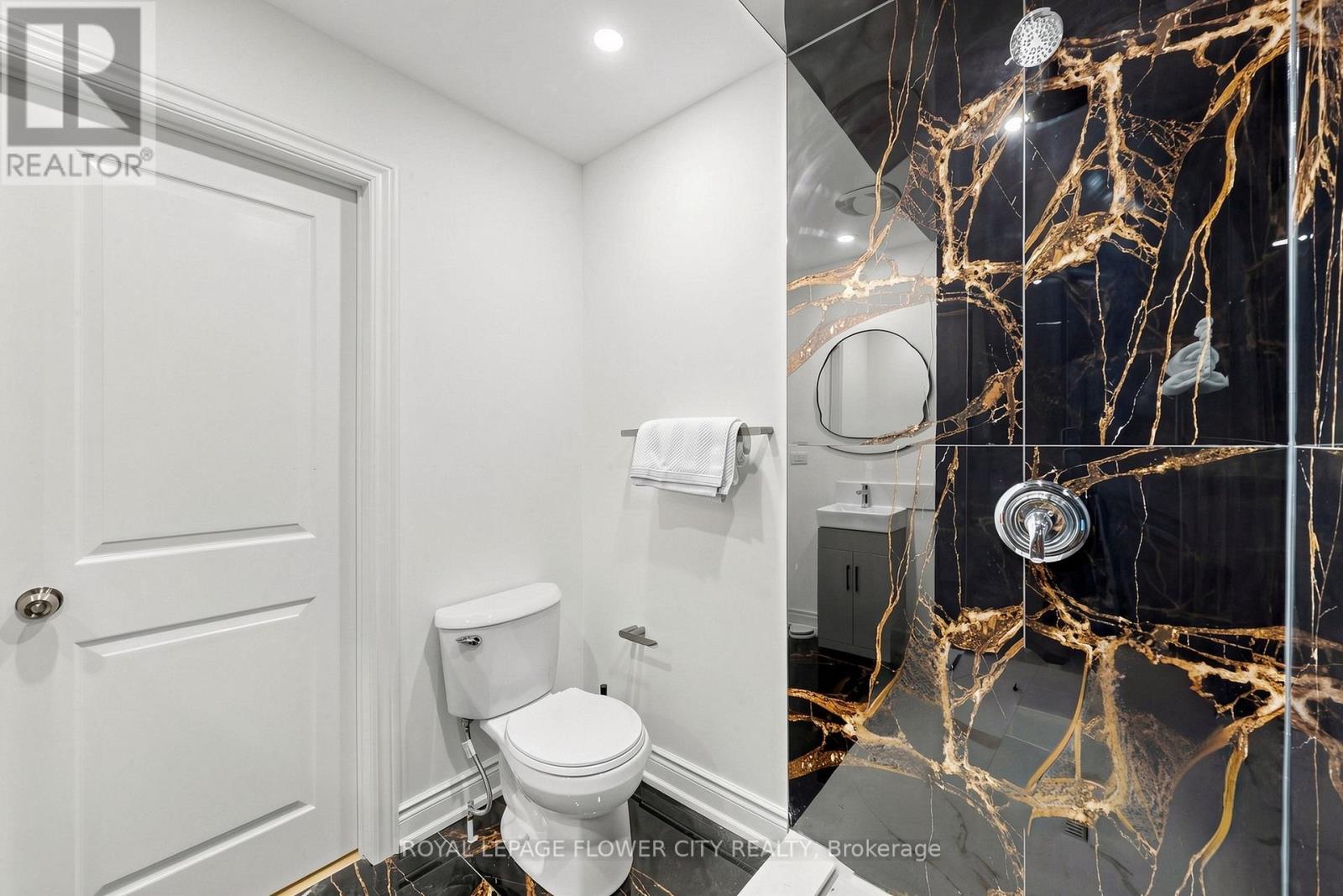 11 Holton Avenue N, Hamilton, Ontario  L8L 6H3 - Photo 40 - X13475376