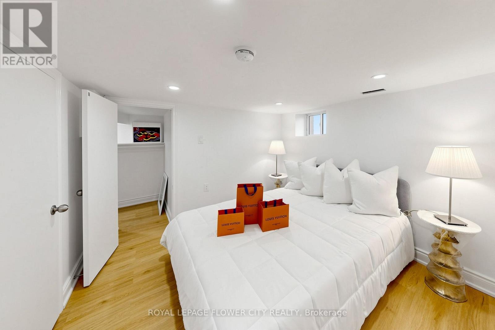 11 Holton Avenue N, Hamilton, Ontario  L8L 6H3 - Photo 42 - X13475376
