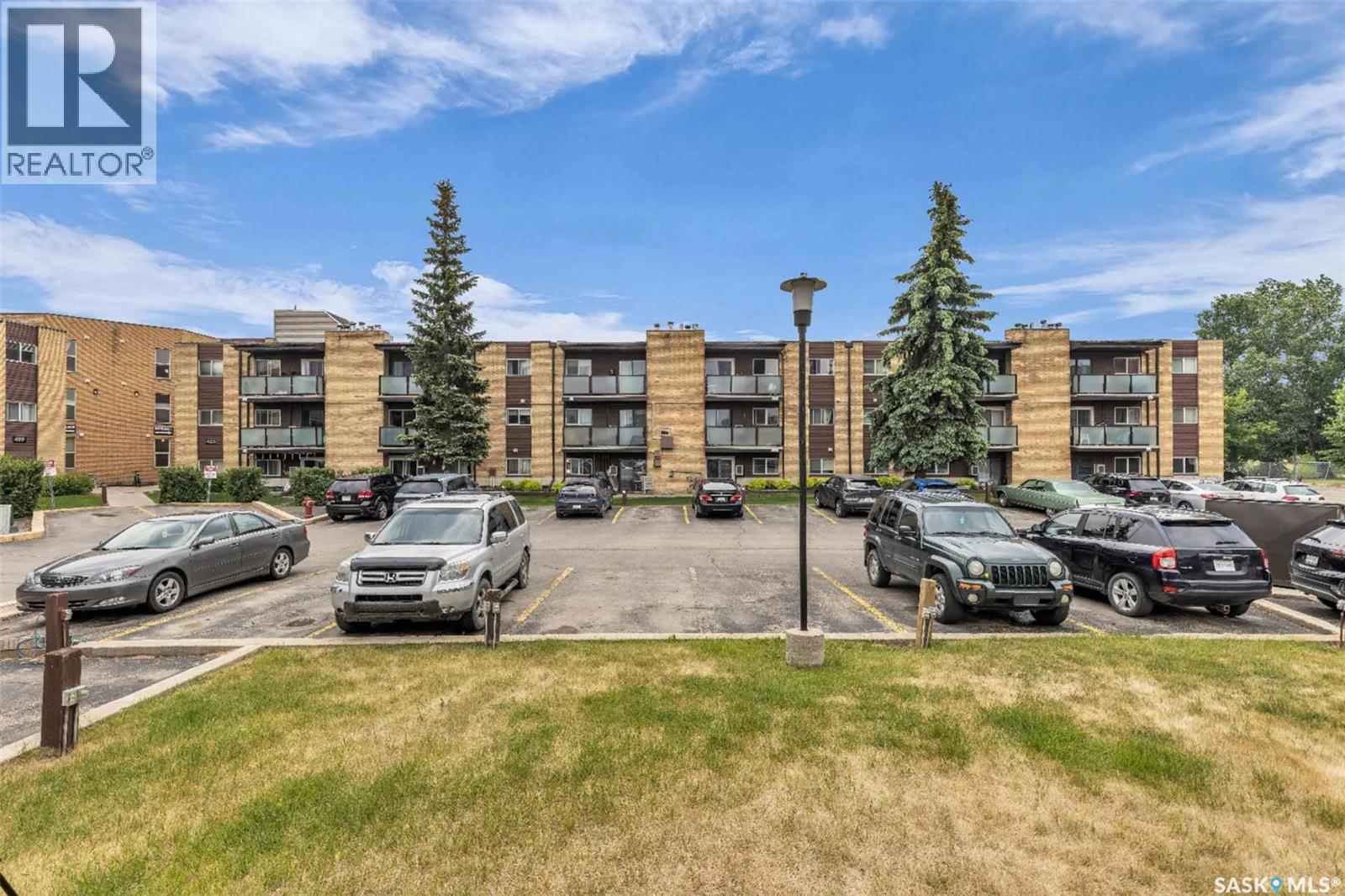 201 423 Tait Court, Saskatoon, Saskatchewan  S7H 5L3 - Photo 2 - SK040222