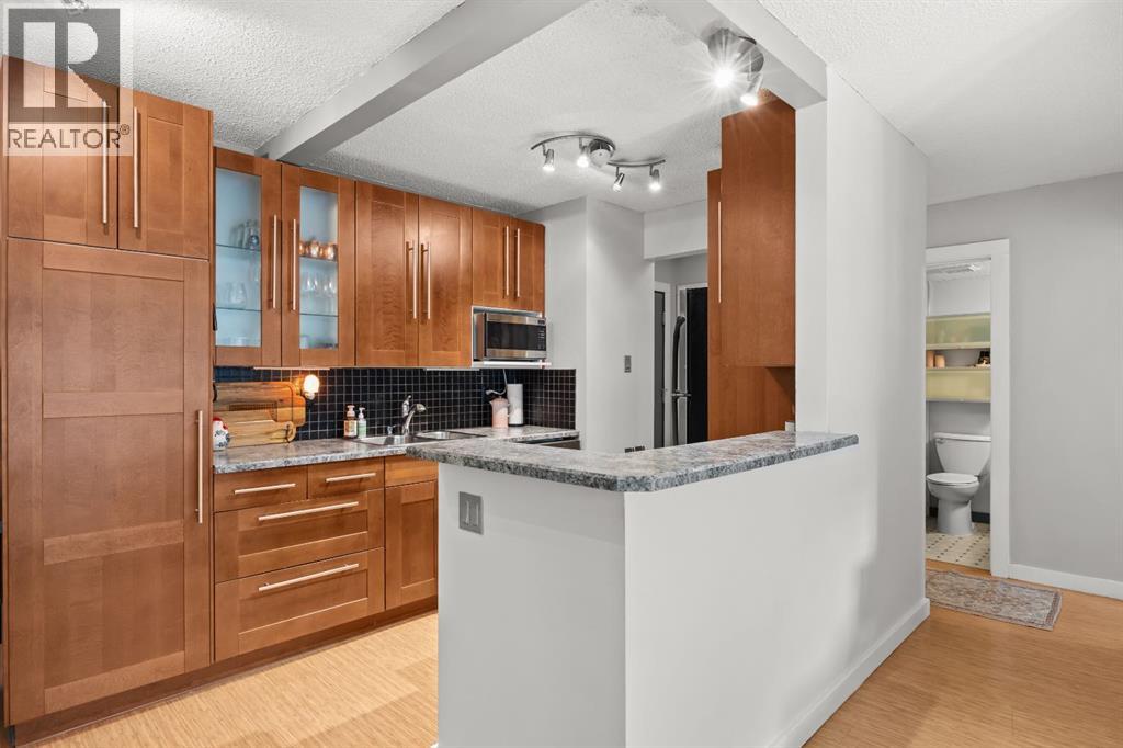 304, 924 18 Avenue Sw, Calgary, Alberta T2T 0H1 - Photo 2 - A2321646
