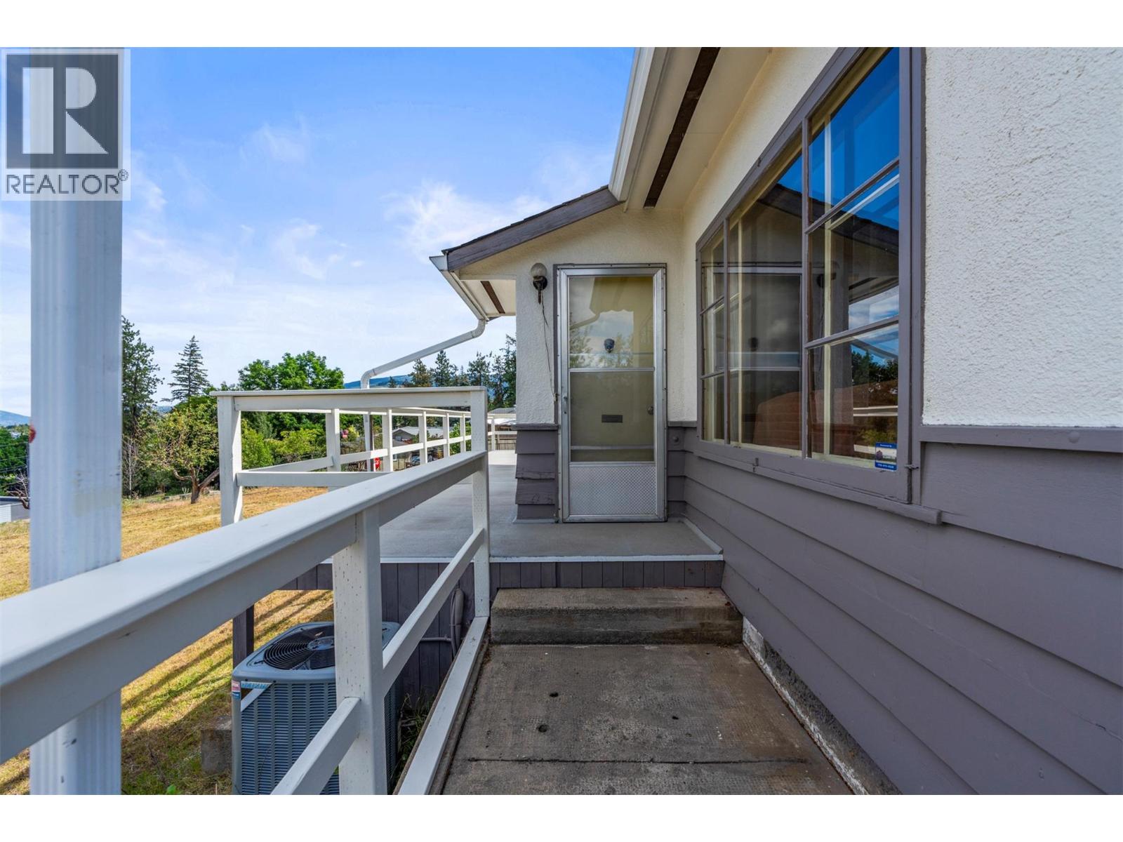1801 39 Avenue, Vernon, British Columbia  V1T 3A6 - Photo 21 - 10392190