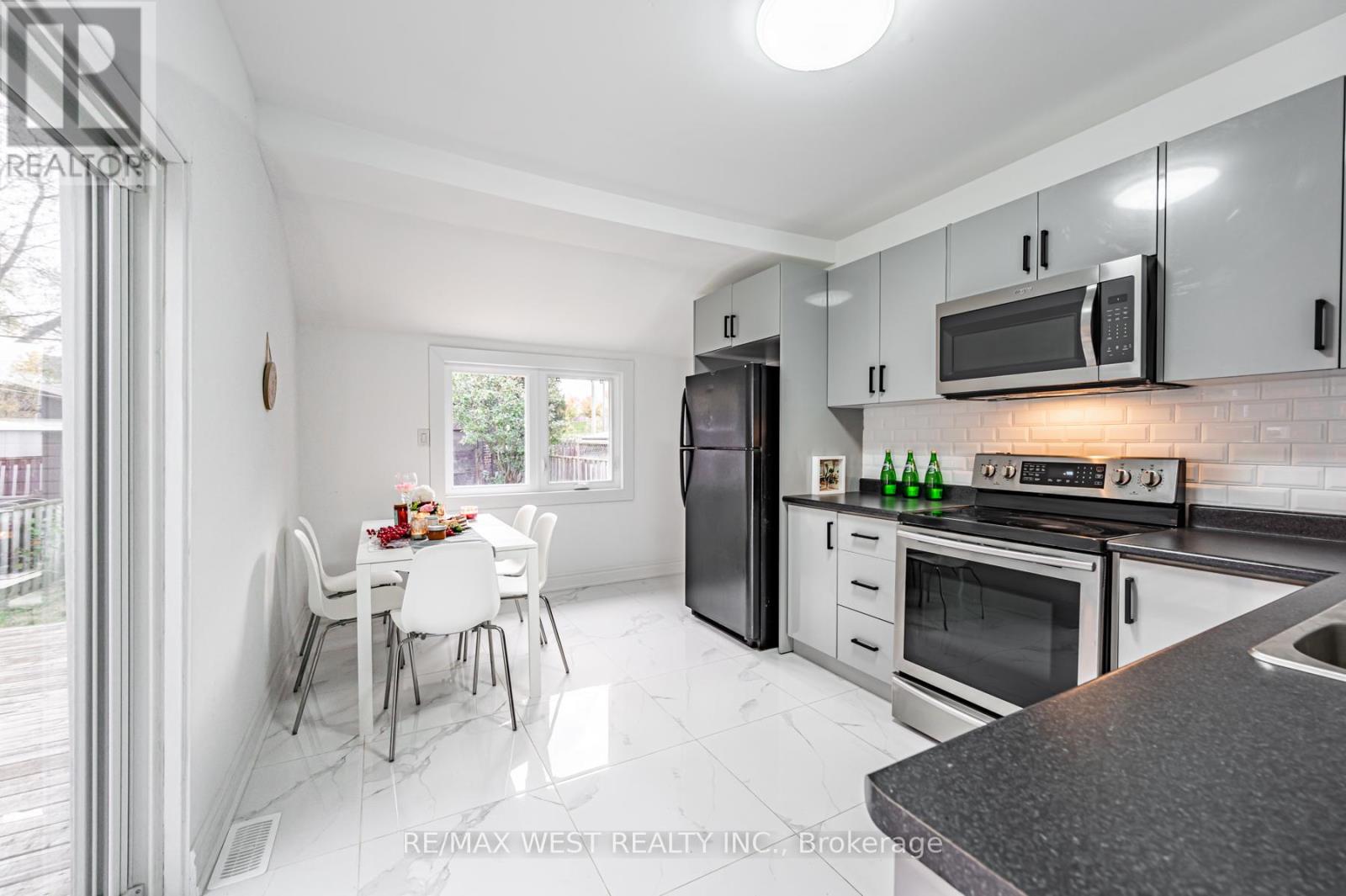 132 Twenty Second Street, Toronto, Ontario  M8V 3M4 - Photo 14 - W13476996