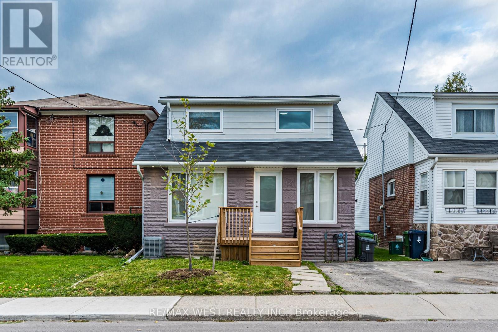 132 Twenty Second Street, Toronto, Ontario  M8V 3M4 - Photo 17 - W13476996