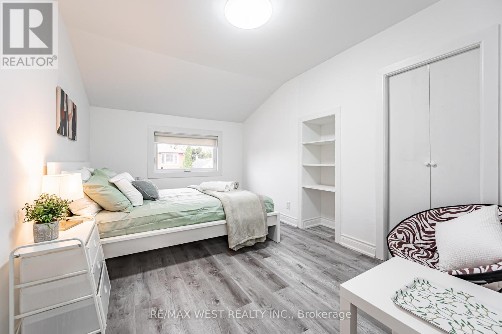 132 Twenty Second Street, Toronto, Ontario  M8V 3M4 - Photo 2 - W13476996