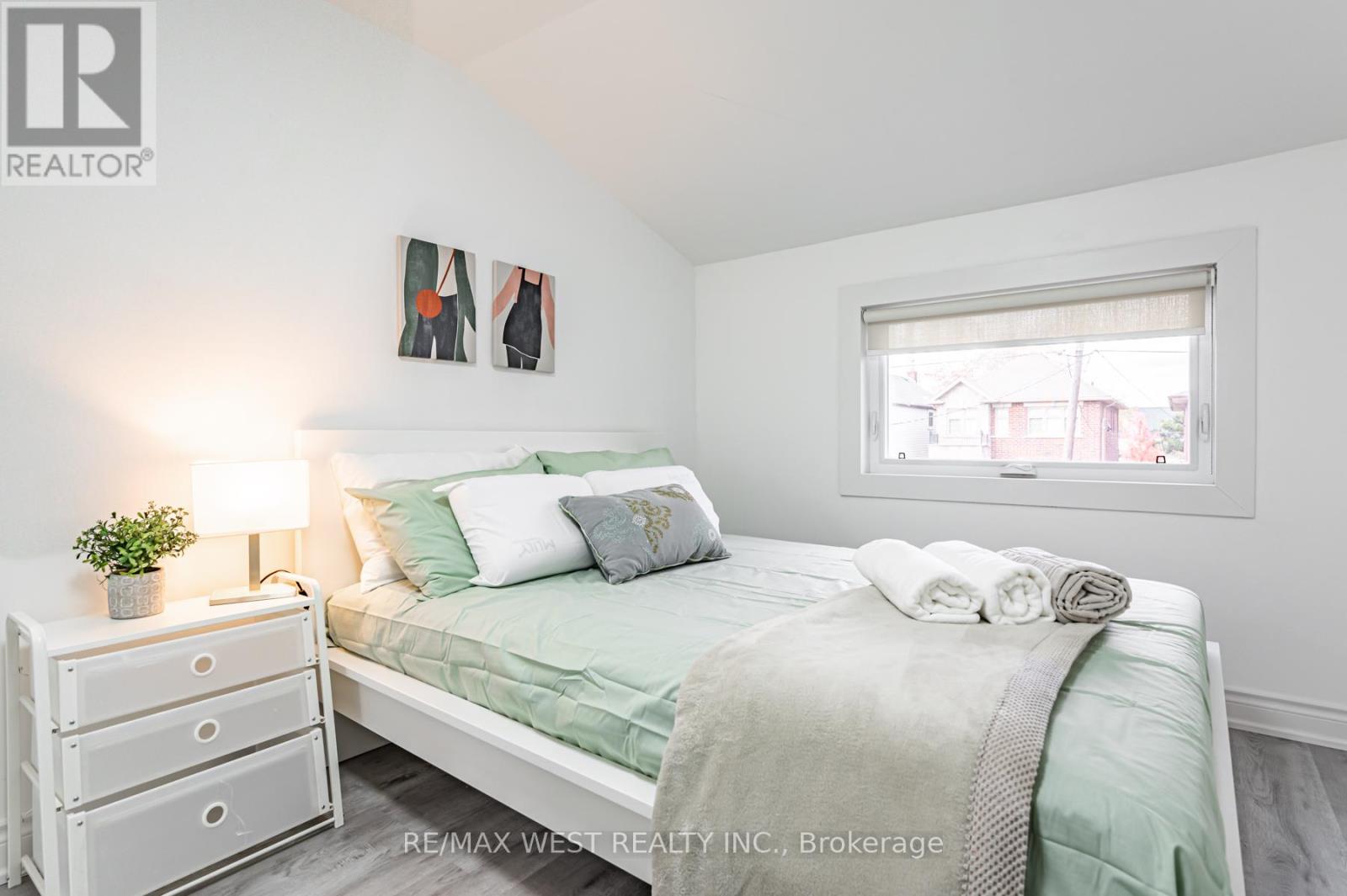 132 Twenty Second Street, Toronto, Ontario  M8V 3M4 - Photo 3 - W13476996