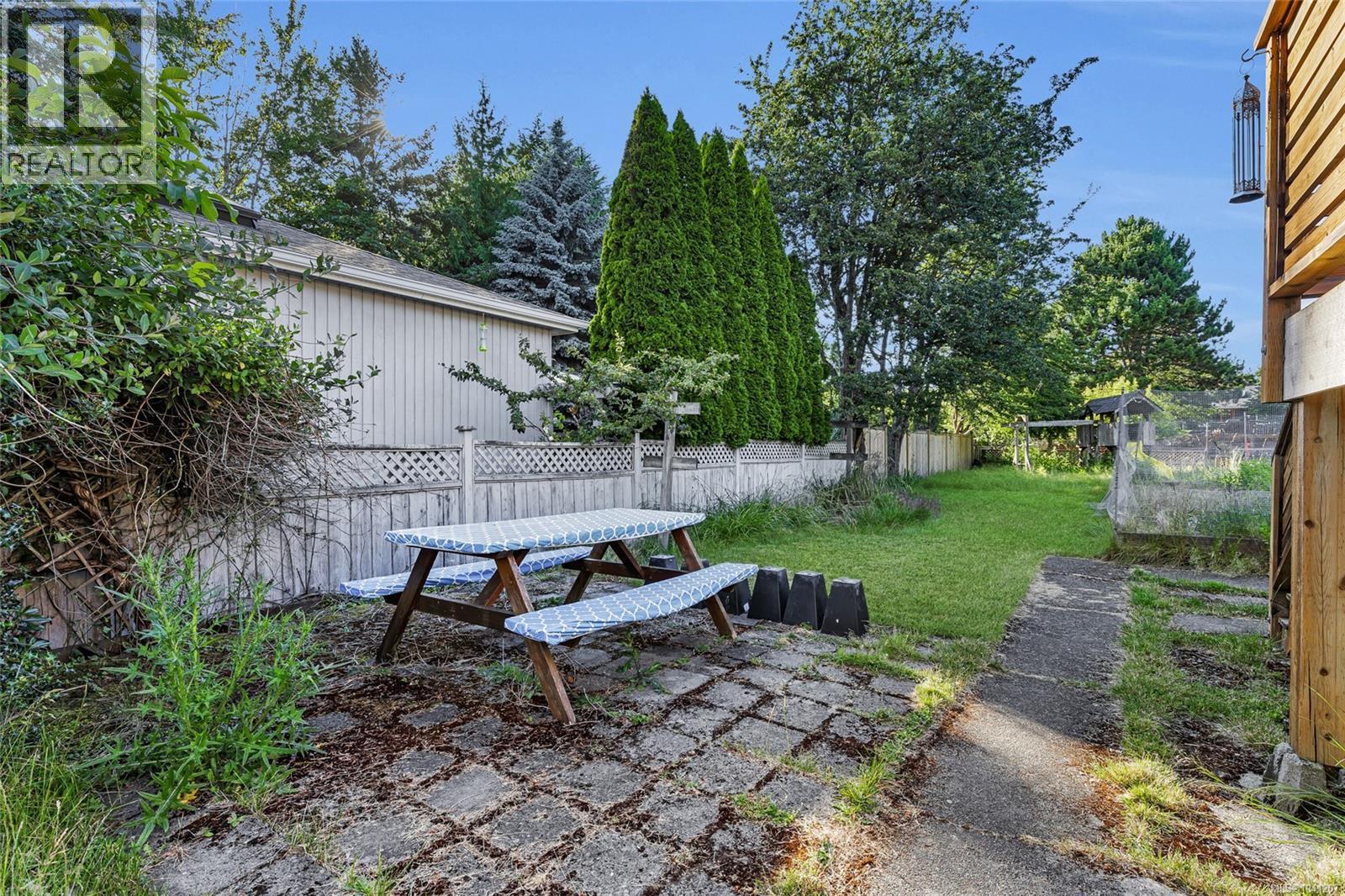 1650 Chandler Ave, Victoria, British Columbia  V8S 1N6 - Photo 13 - 1041207