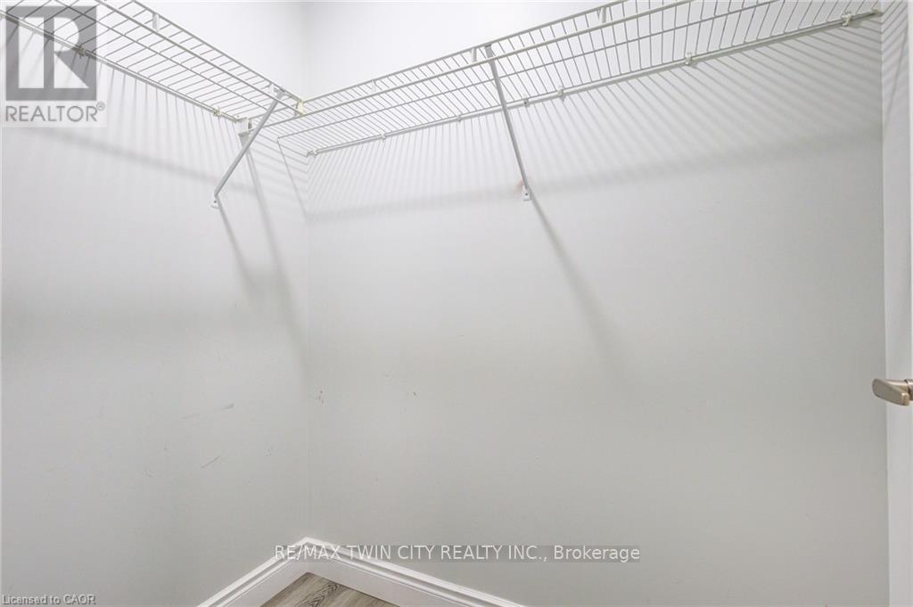 110 Commonwealth Street, Kitchener, Ontario  N2E 4K8 - Photo 20 - X13476920