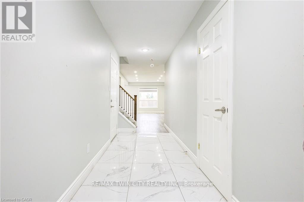 110 Commonwealth Street, Kitchener, Ontario  N2E 4K8 - Photo 3 - X13476920