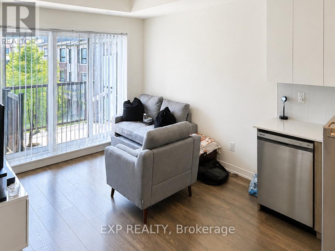 310 - 120 Canon Jackson Drive E, Toronto, Ontario  M6M 0B8 - Photo 3 - W13476792