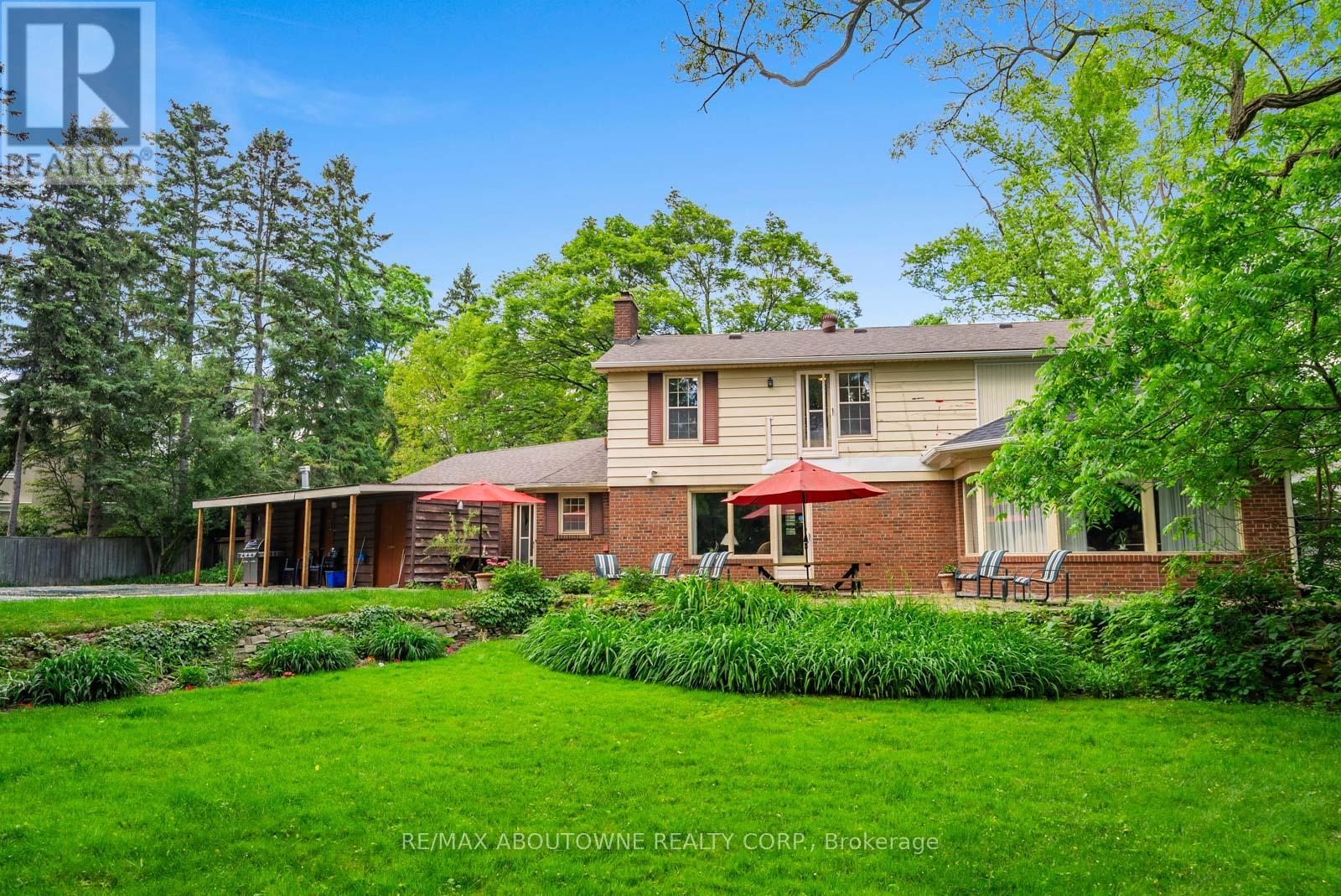 142 Abbey Court, Oakville, Ontario  L6J 4L1 - Photo 11 - W13477068