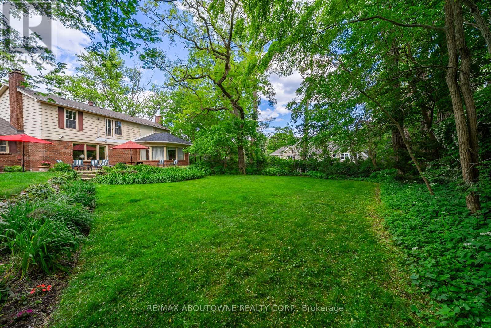 142 Abbey Court, Oakville, Ontario  L6J 4L1 - Photo 13 - W13477068