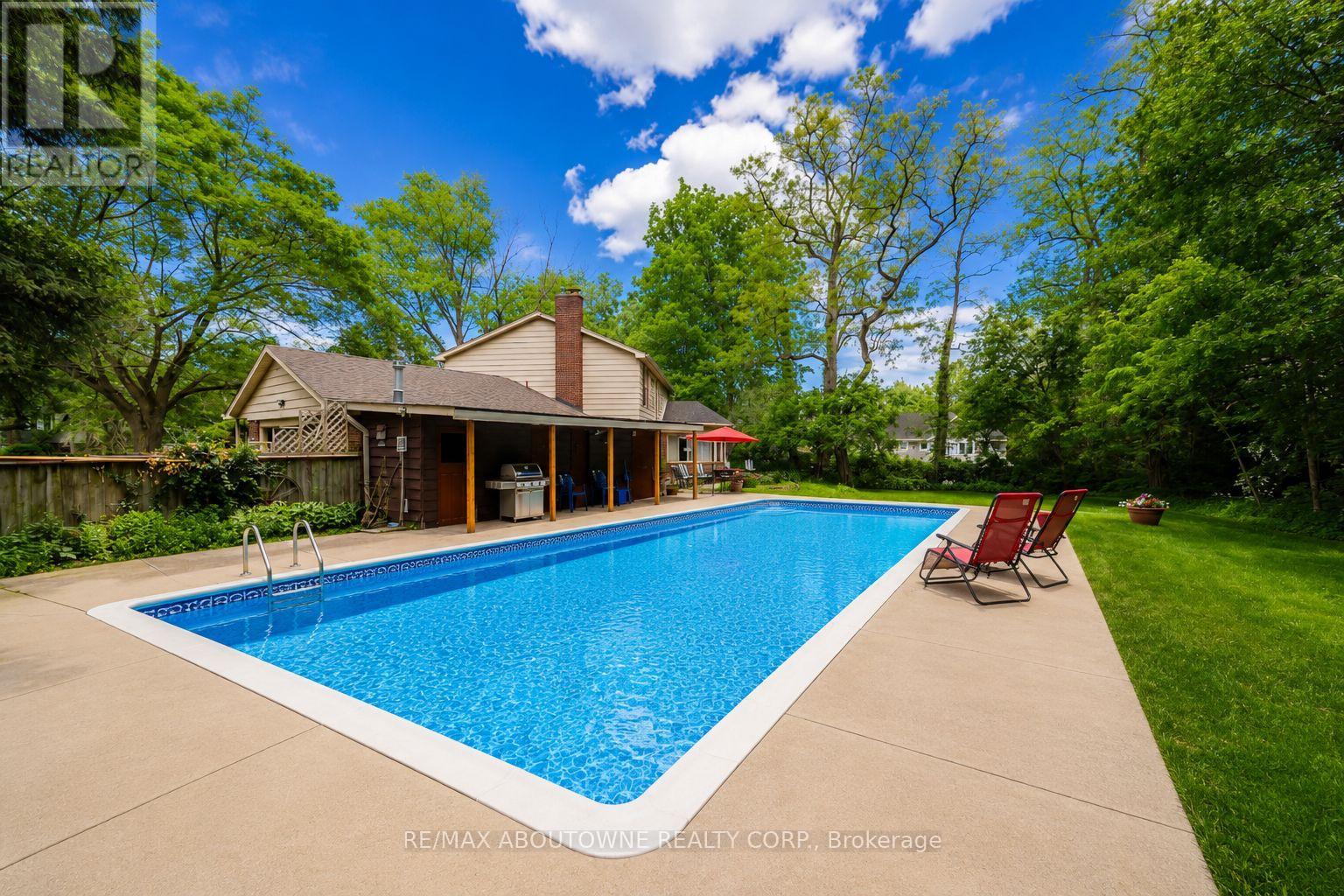 142 Abbey Court, Oakville, Ontario  L6J 4L1 - Photo 18 - W13477068