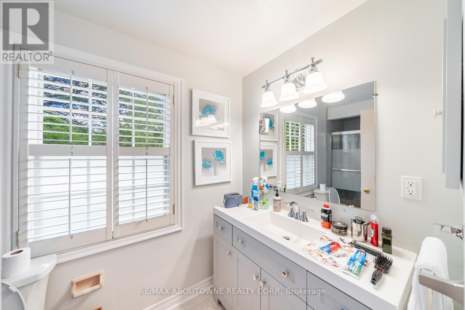 142 Abbey Court, Oakville, Ontario  L6J 4L1 - Photo 42 - W13477068