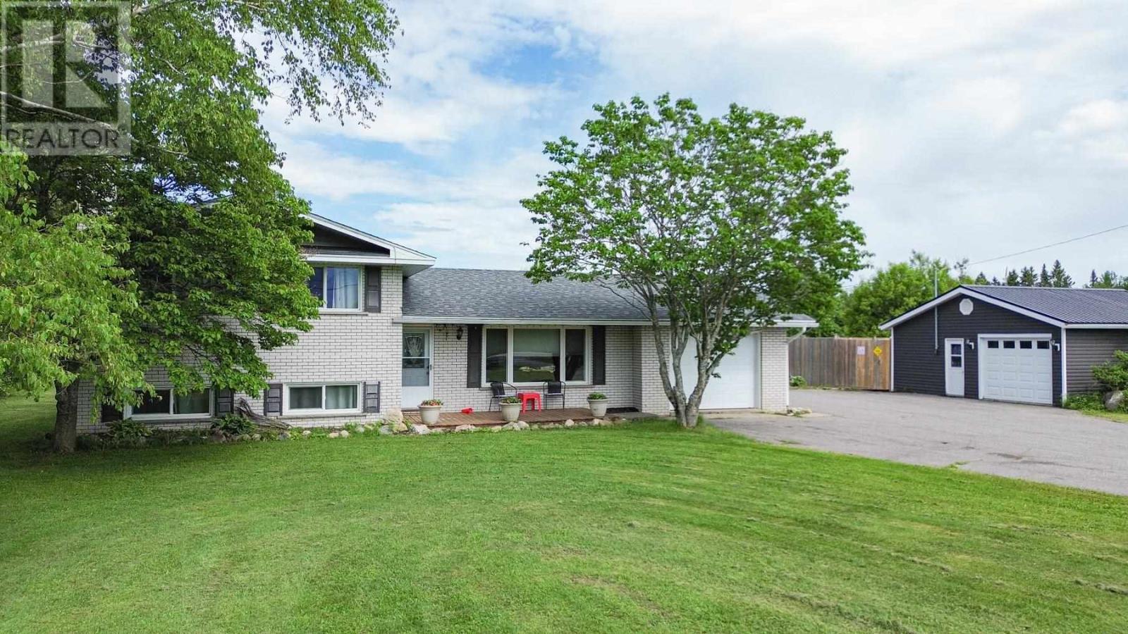 1506 Airport Rd, Prince Township, Ontario  P6A 5K6 - Photo 3 - SM261539