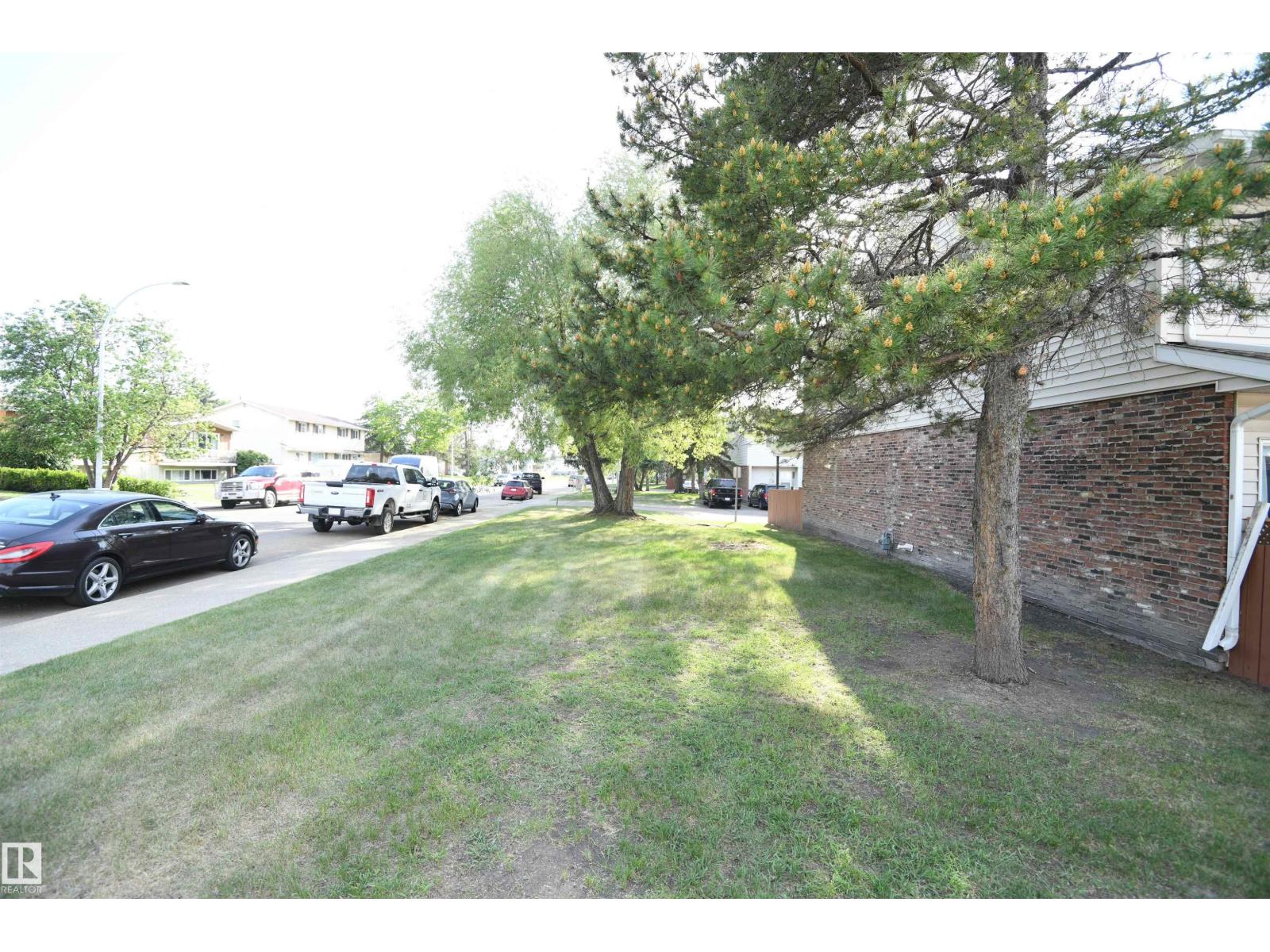 6706 36A AV NW, Edmonton, Alberta