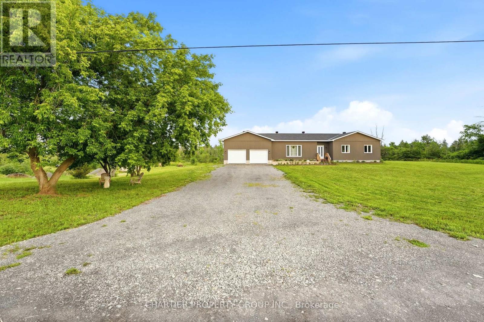 10664 Blaine Road, North Dundas, Ontario  K0E 1S0 - Photo 2 - X13477088