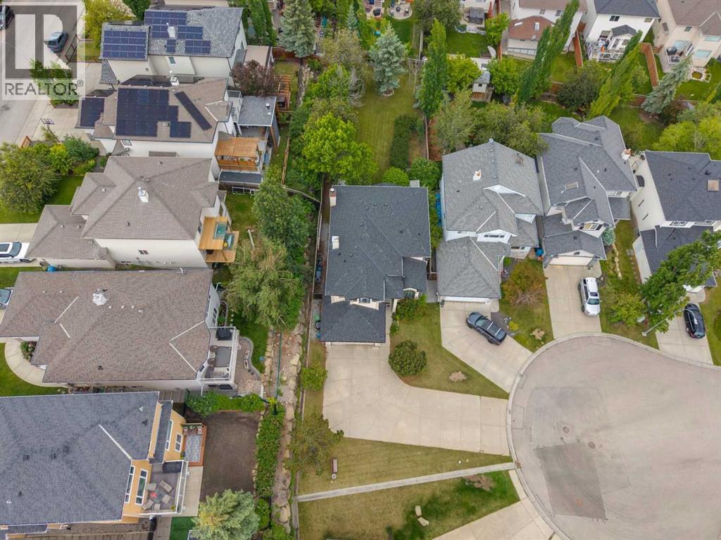 27 Valley Creek Bay NW, Calgary, Alberta  T3B 5V3 - Photo 27 - A2323276