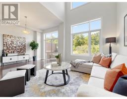 590 MARC SANTI BOULEVARD, Vaughan, Ontario