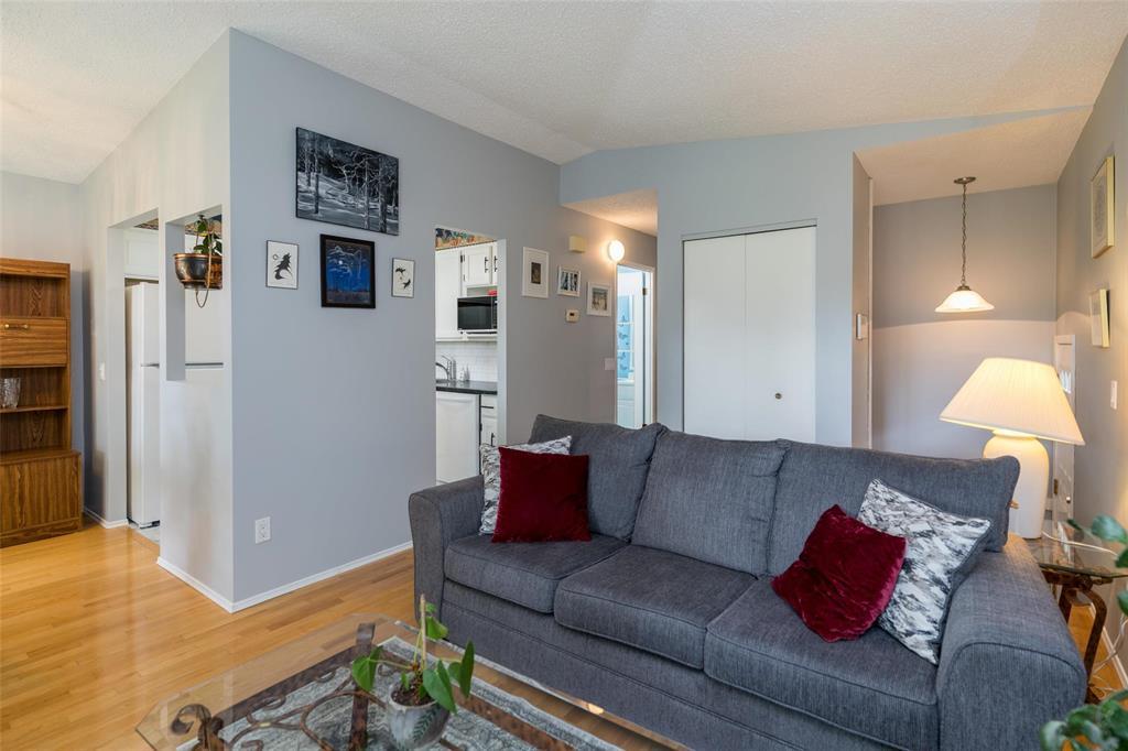 163 Northcliffe Drive, Winnipeg, Manitoba  R2C 4K4 - Photo 5 - 202614640