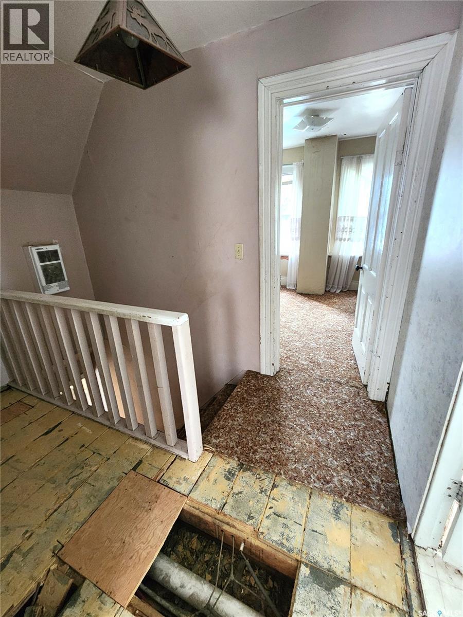 315 3rd Street, Frobisher, Saskatchewan  S0C 0Y0 - Photo 14 - SK040333