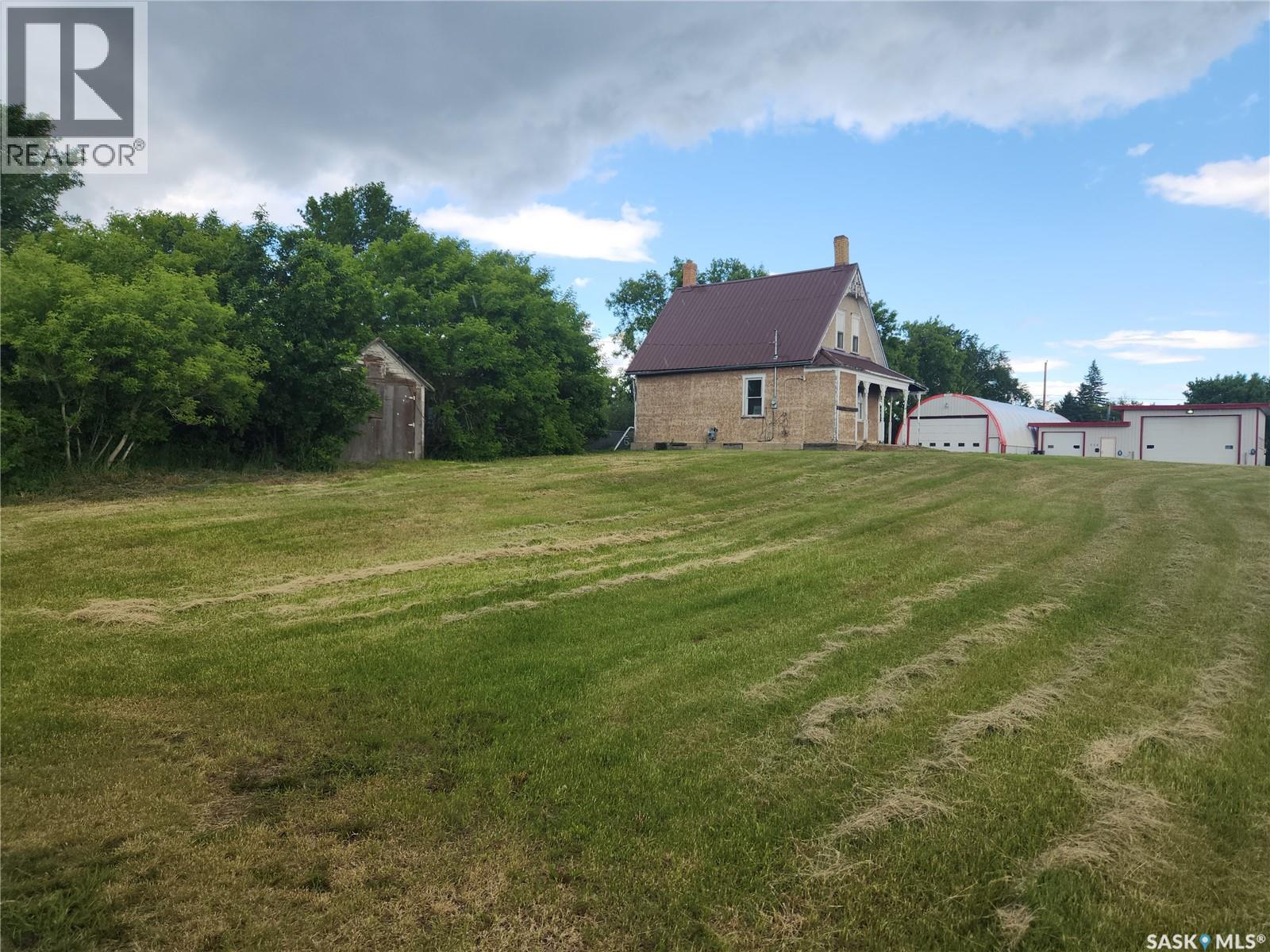 315 3rd Street, Frobisher, Saskatchewan  S0C 0Y0 - Photo 20 - SK040333