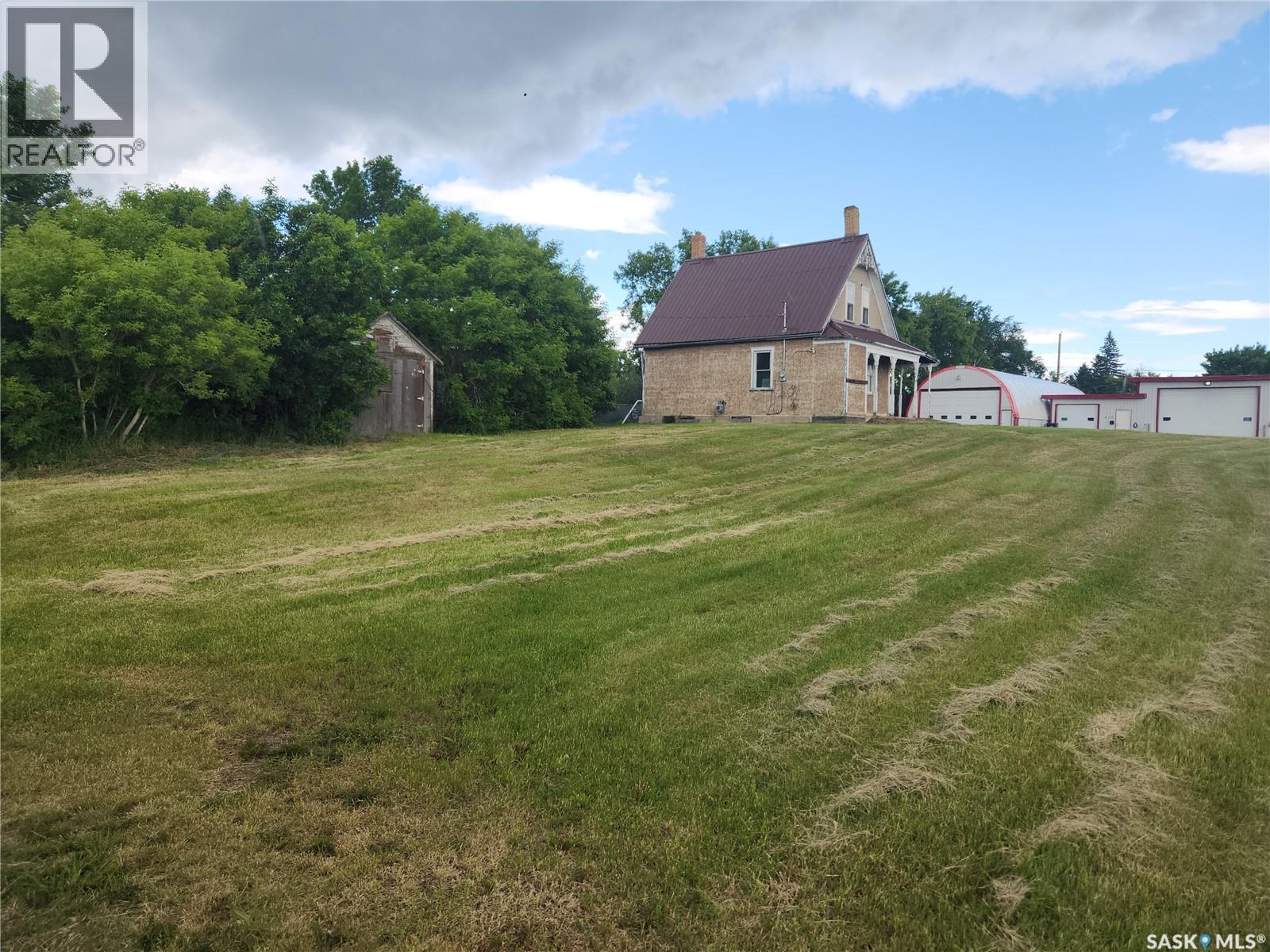 315 3rd Street, Frobisher, Saskatchewan  S0C 0Y0 - Photo 21 - SK040333