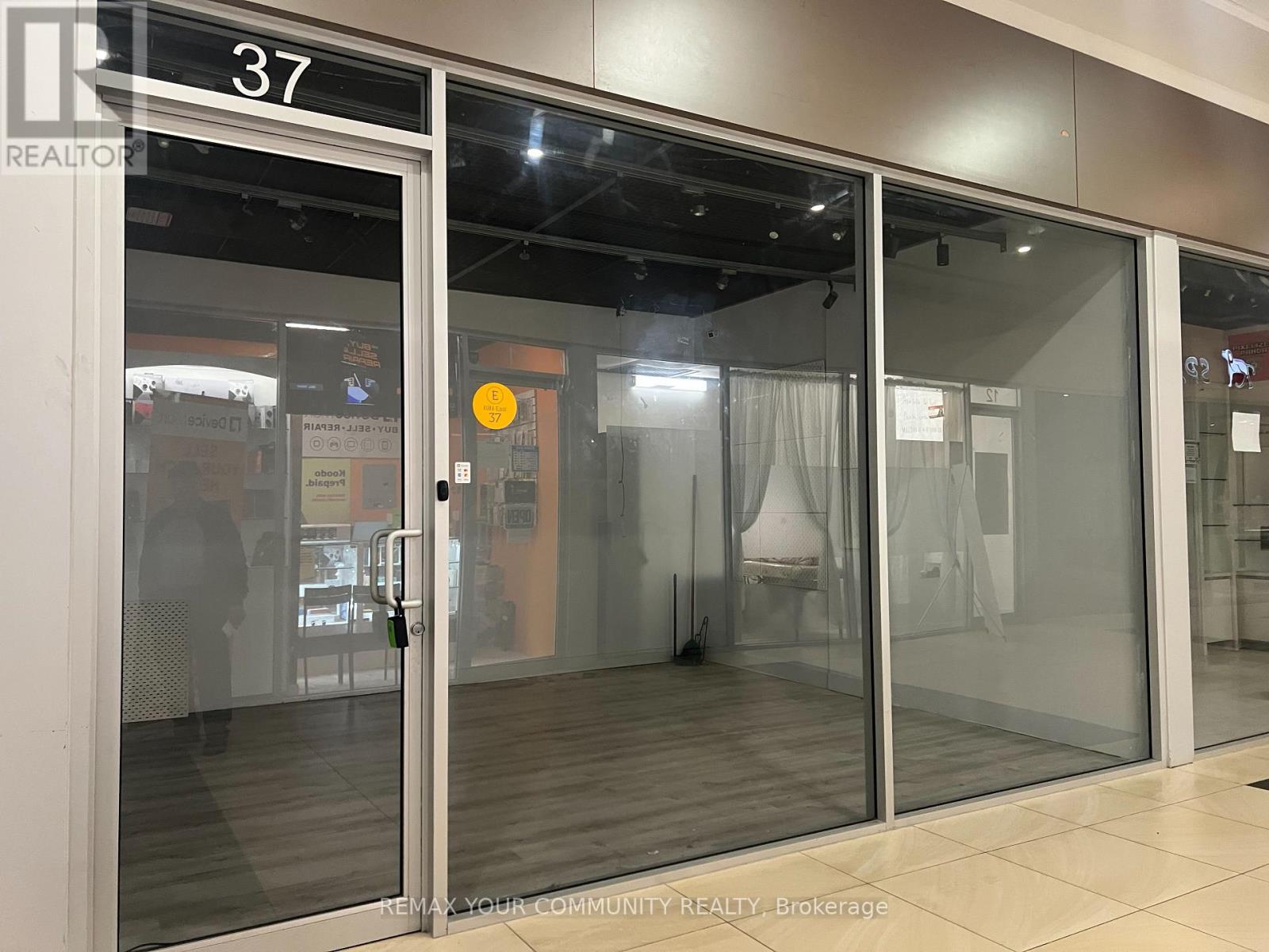 37 - 384 Yonge Street, Toronto, Ontario M5B 1S8 - Photo 8 - C13465372