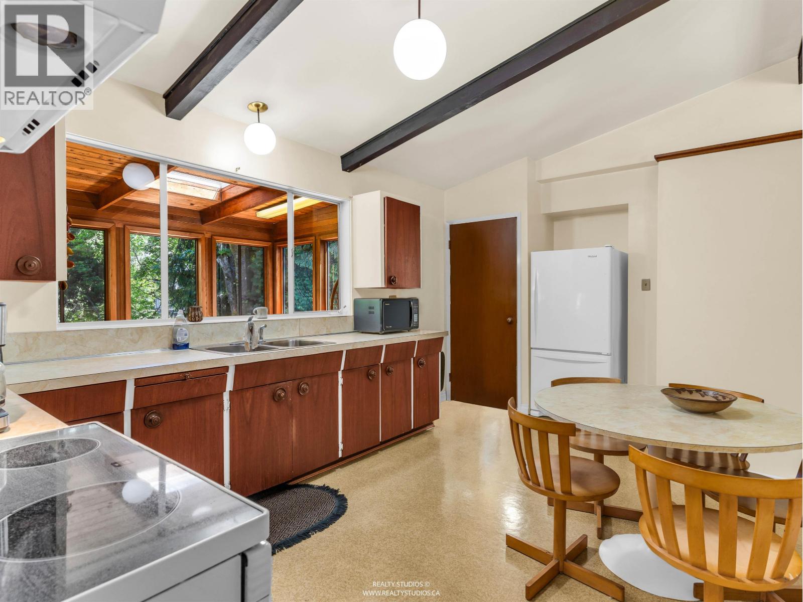 423 Winona Street, Coquitlam, British Columbia  V3K 5A5 - Photo 13 - R3138692