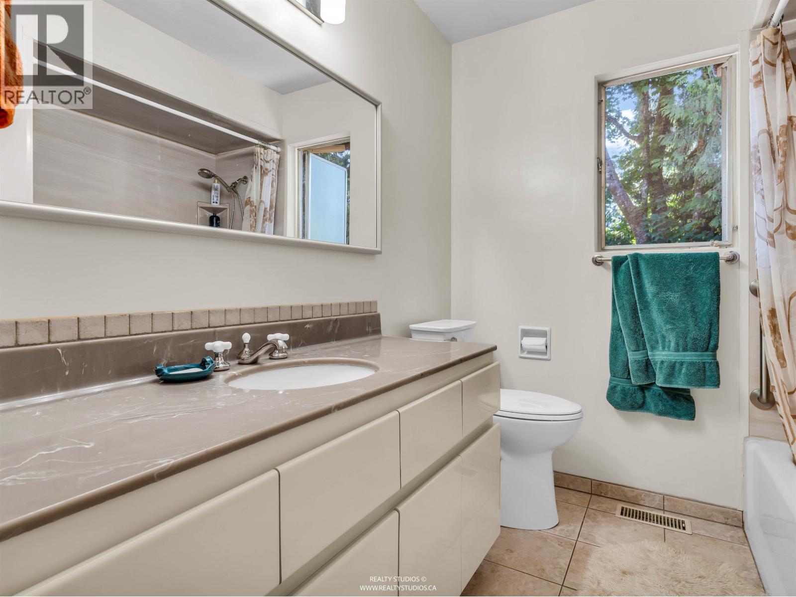 423 Winona Street, Coquitlam, British Columbia  V3K 5A5 - Photo 20 - R3138692