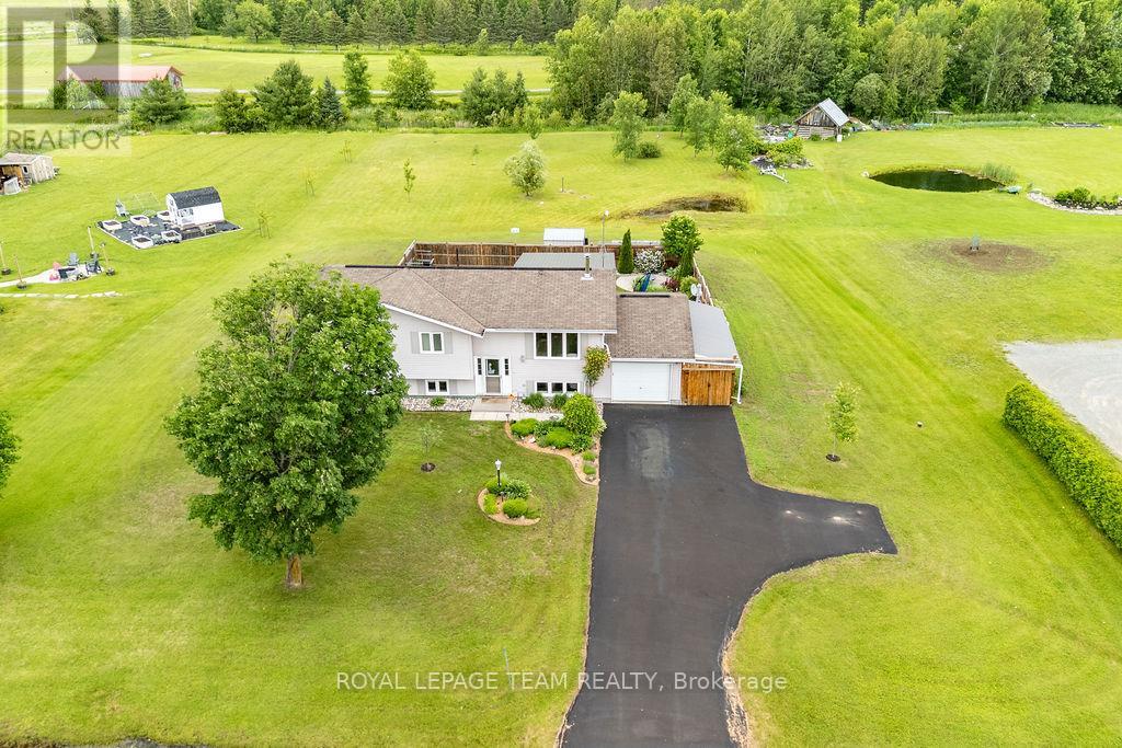 39 BIEDERMAN ROAD, North Algona Wilberforce, Ontario