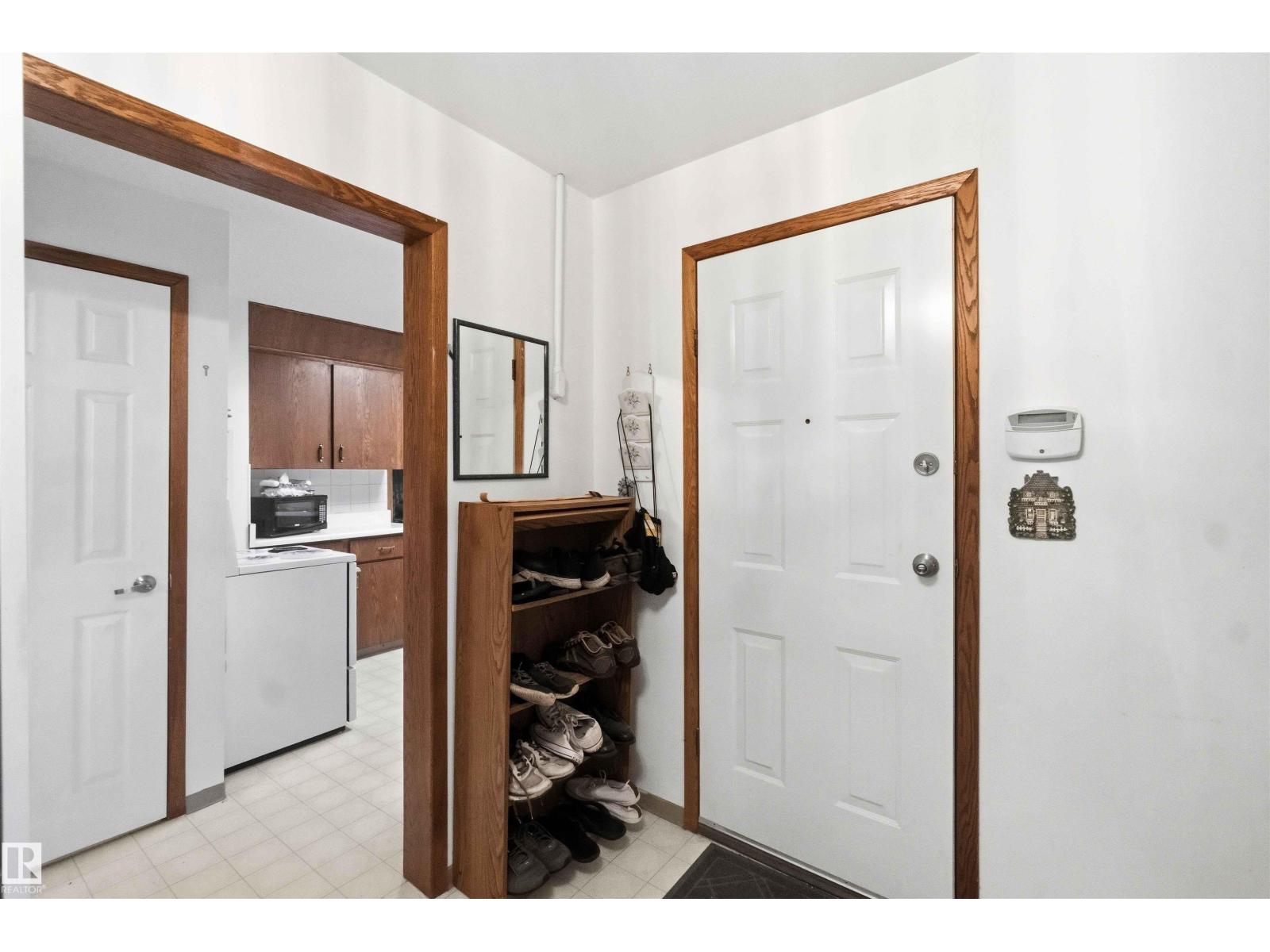 12016 61 St Nw, Edmonton, Alberta  T5W 4B1 - Photo 4 - E4494501