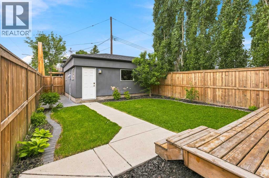 2052 46 Avenue Sw, Calgary, Alberta  T2T 2R9 - Photo 39 - A2321974