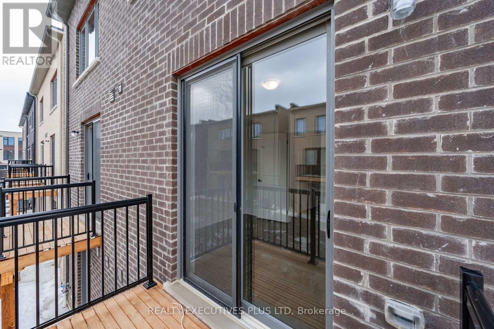 Main - 23 Blackstone Street, Toronto, Ontario M6L 0A5 - Photo 10 - W13477110