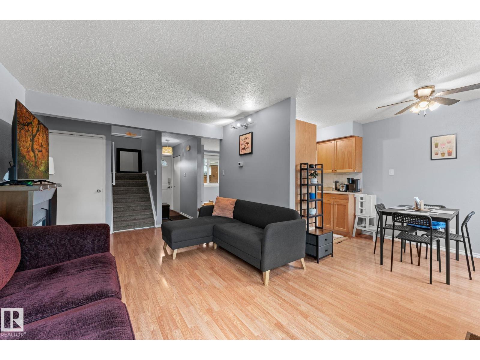 111 Cornell Co NW, Edmonton, Alberta  T5C 3C3 - Photo 7 - E4495077