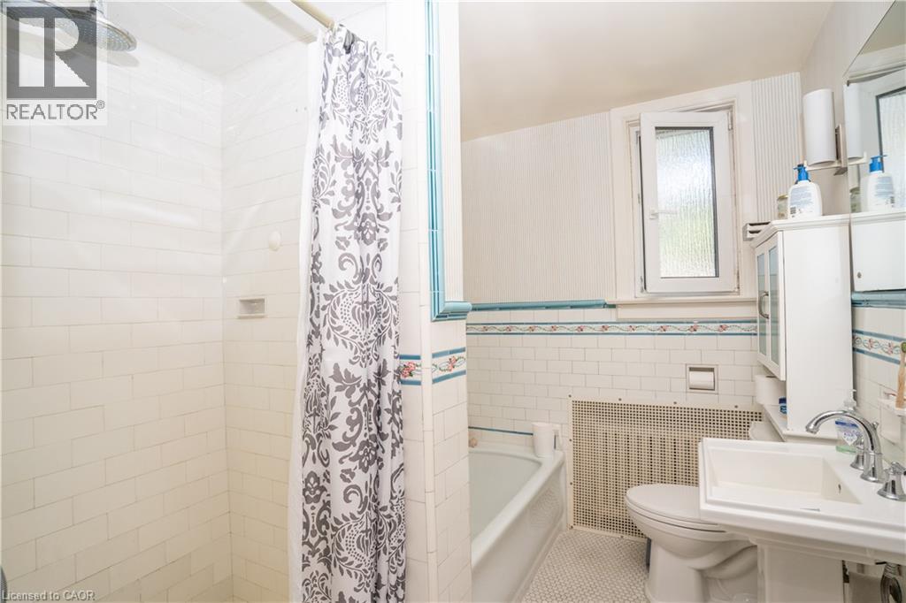 12 Wellington Street N Unit# 2, Kitchener, Ontario  N2H 5J4 - Photo 12 - 40841772