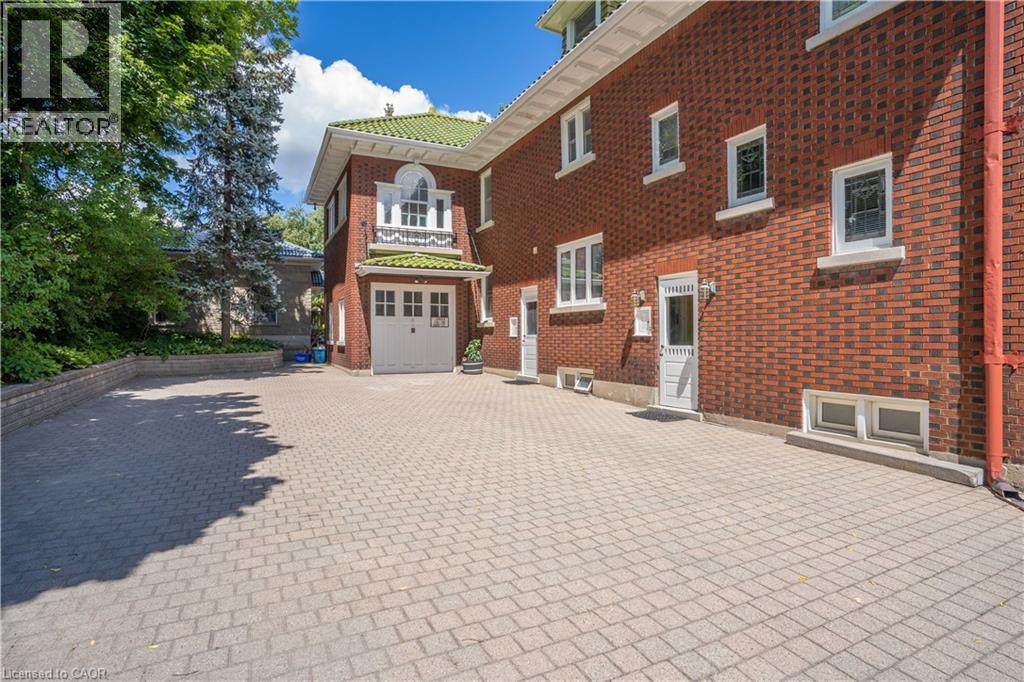 12 Wellington Street N Unit# 2, Kitchener, Ontario  N2H 5J4 - Photo 1 - 40841772