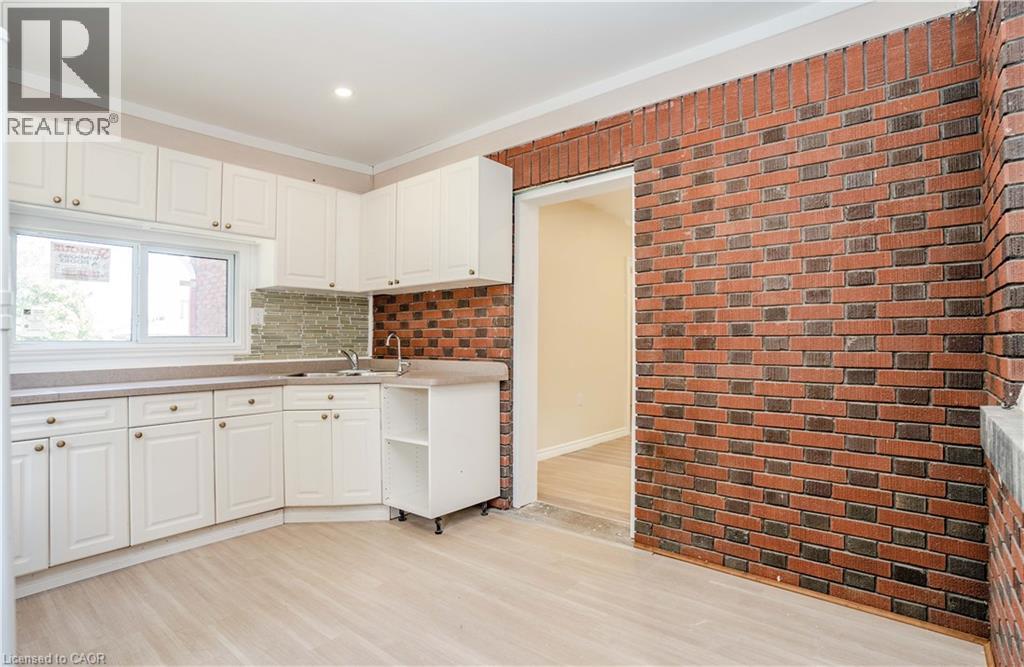 12 Wellington Street N Unit# 2, Kitchener, Ontario  N2H 5J4 - Photo 11 - 40841772