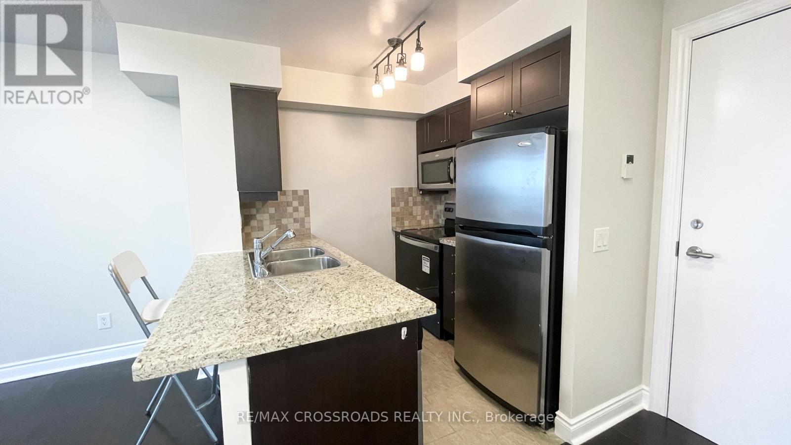 2028 - 25 Greenview Avenue, Toronto, Ontario  M2M 0A5 - Photo 9 - C13477144