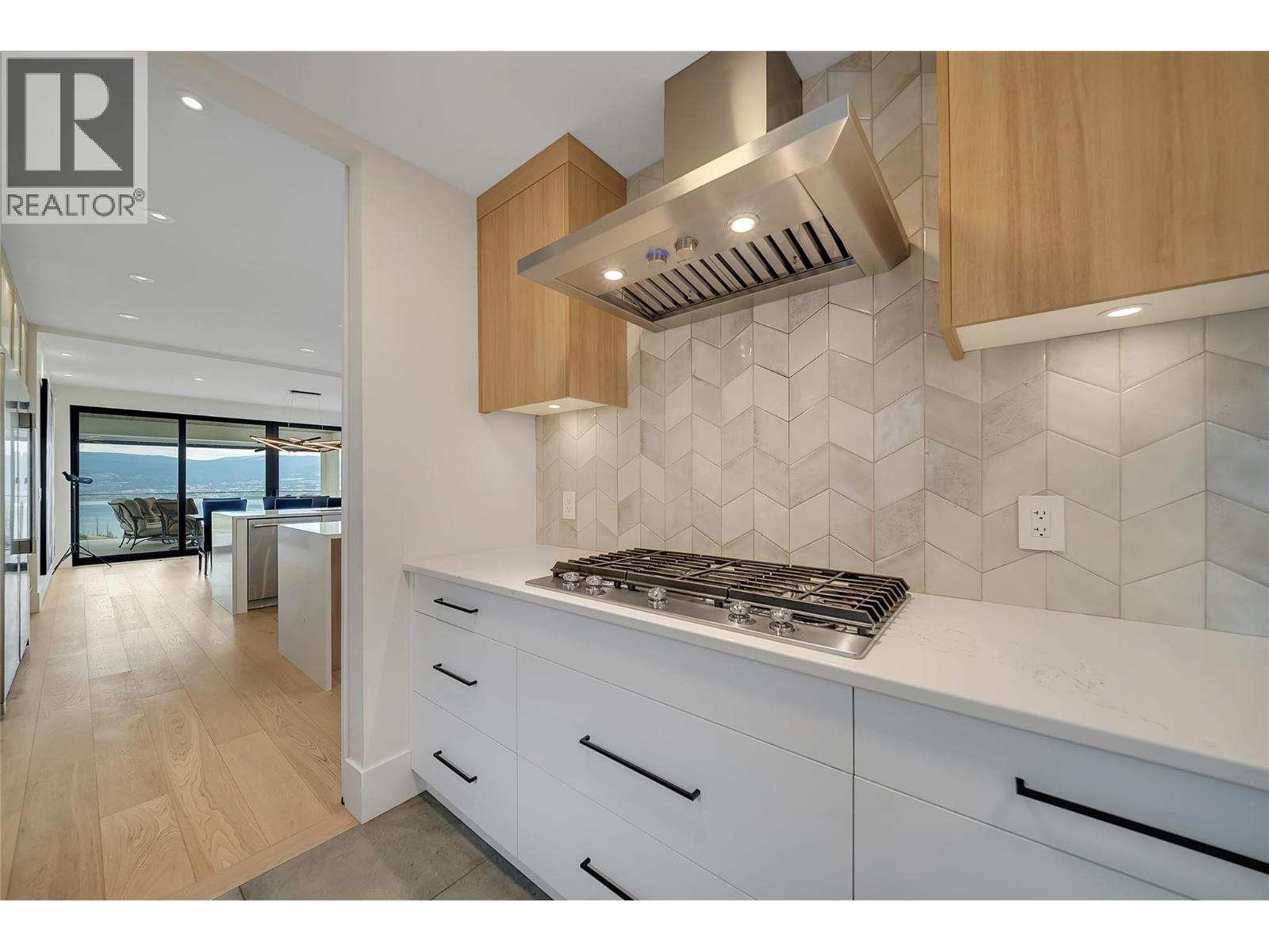 5725 Mountainside Drive, Kelowna, British Columbia  V1W 5L6 - Photo 23 - 10389760